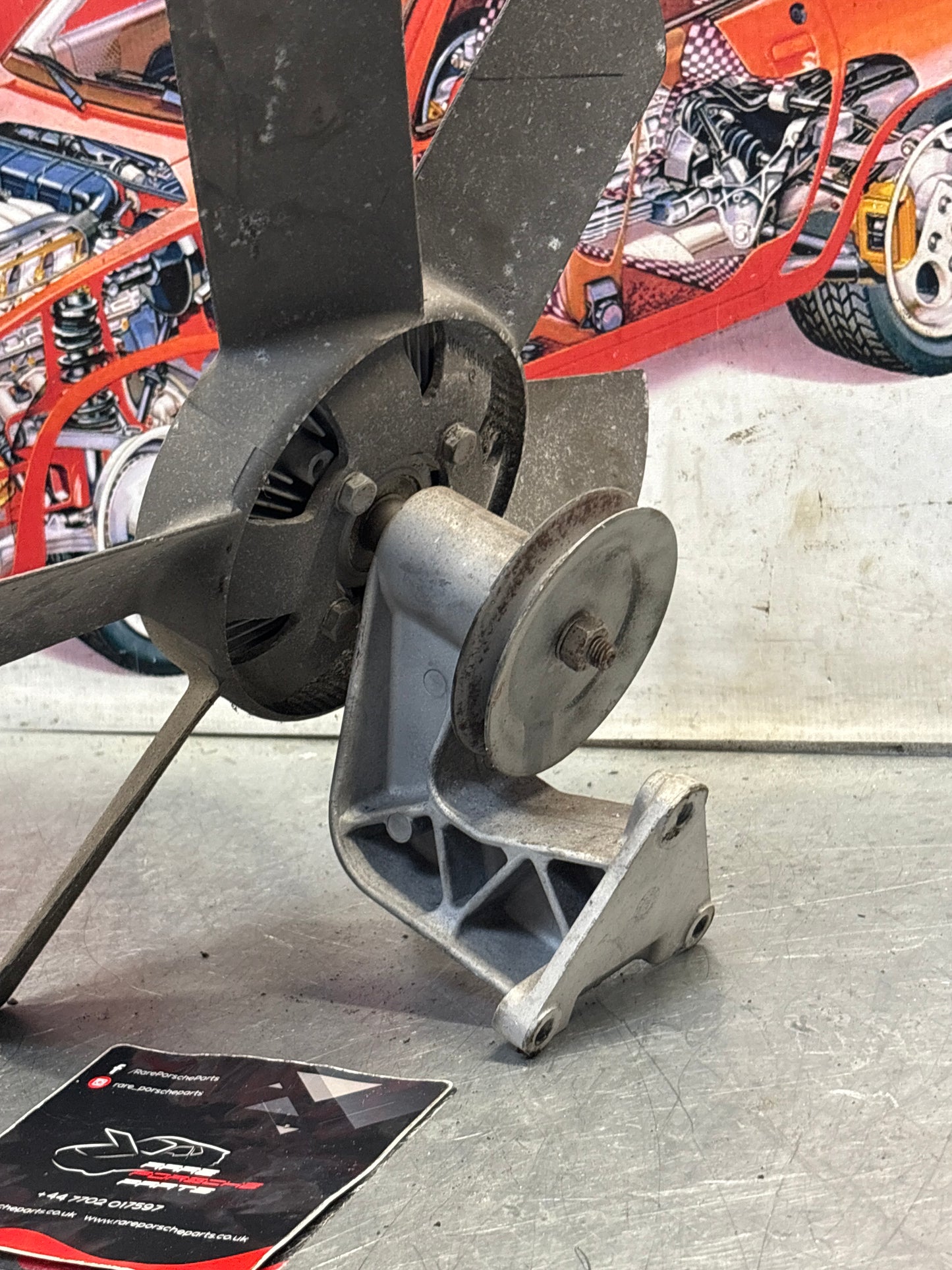 Porsche 928 Engine cooling viscous fan with bracket used 92810613701, 9281061101R