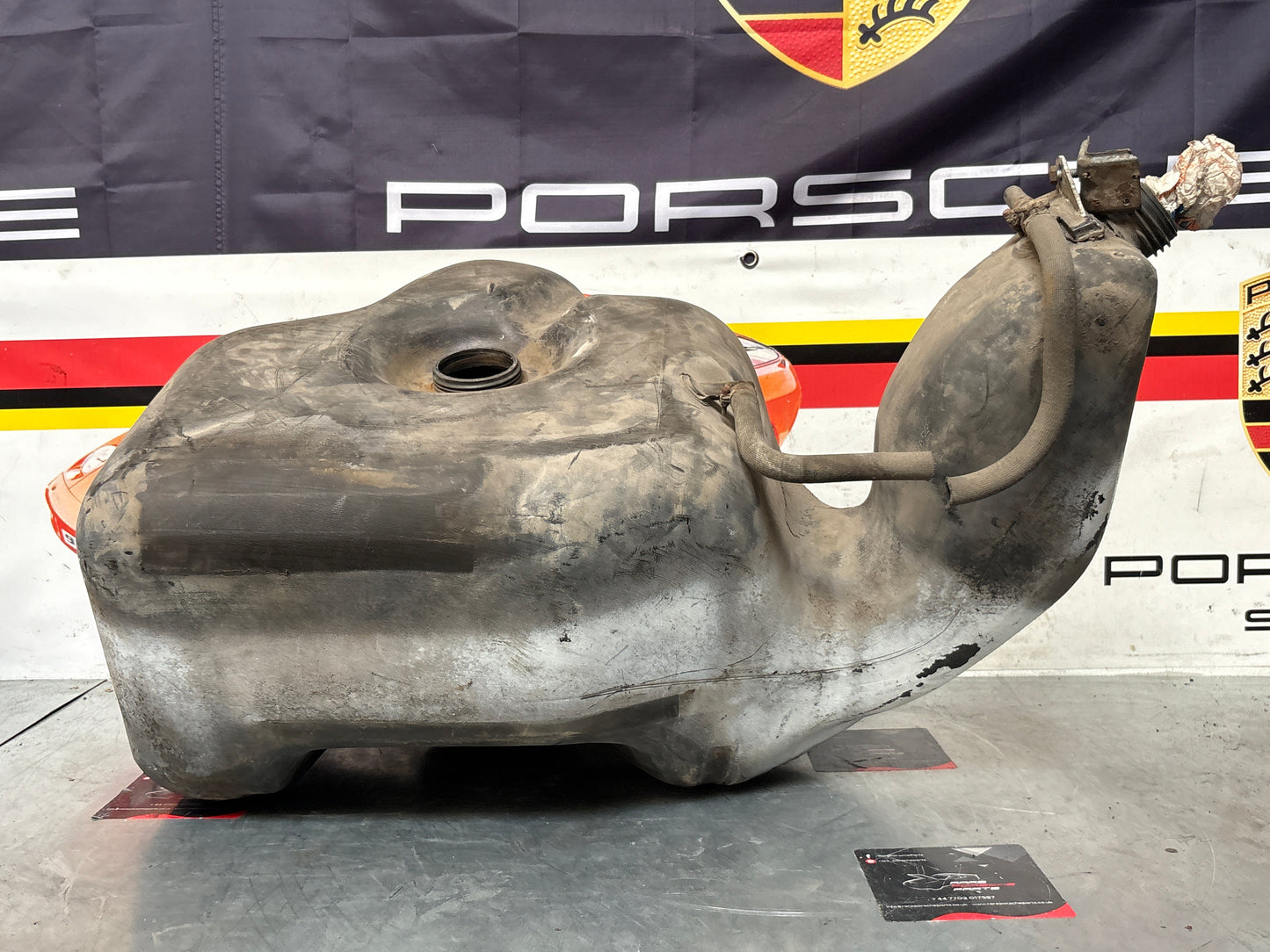 Porsche 928 S4 fuel tank, used 928201003 05/06