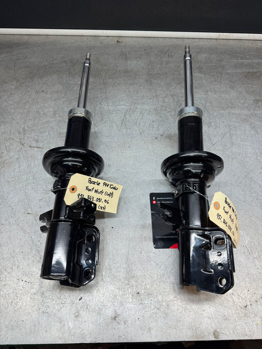 Porsche 944 Turbo (87-) Refurbished Front struts Pair. 95134303106 / 95134303206