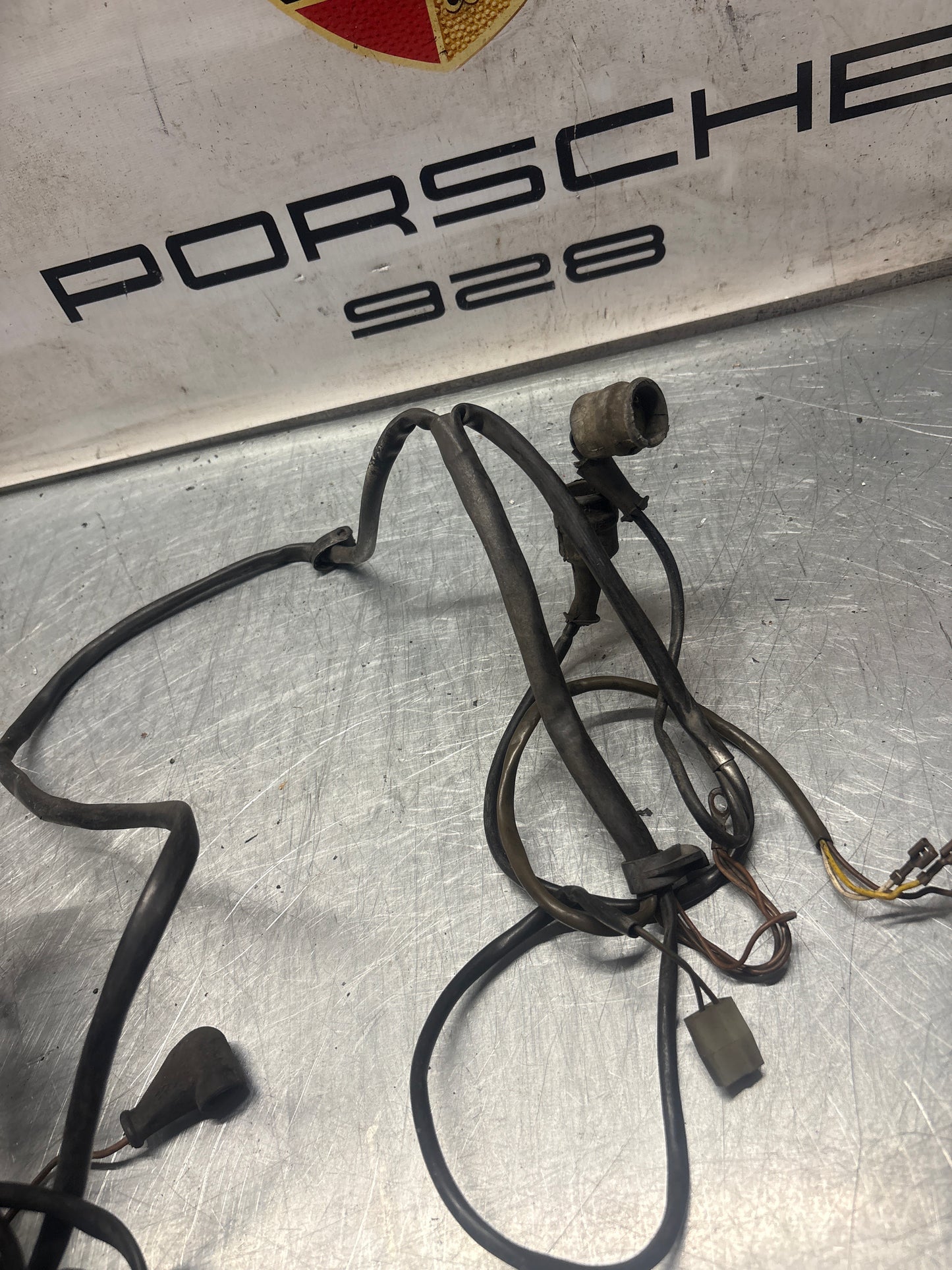 Porsche 924 Turbo / S2 / Carrera GT LHD Engine bay wiring loom with aircon, used 477971071NB