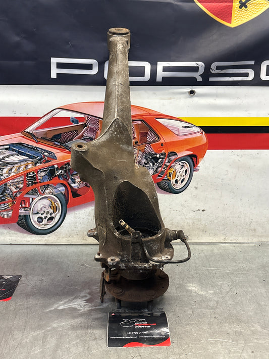 Porsche 944 alloy rear right trailing arm, used 95133151405 / 9513315144R used, with hubs