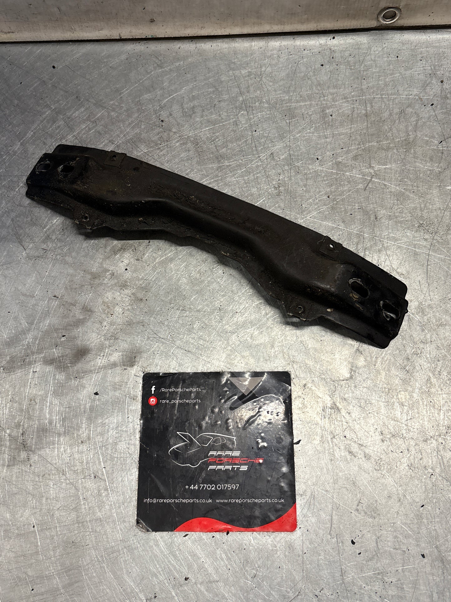 Porsche 928 S4 Floor panel support cross member, used 92850190105