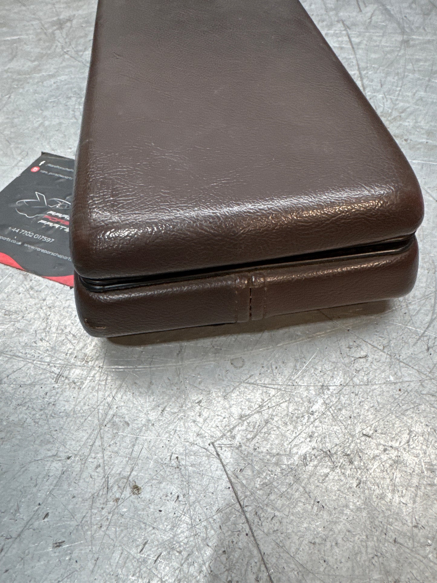 Porsche 944 924 centre console arm rest cassette brown. 478857059 used RHD