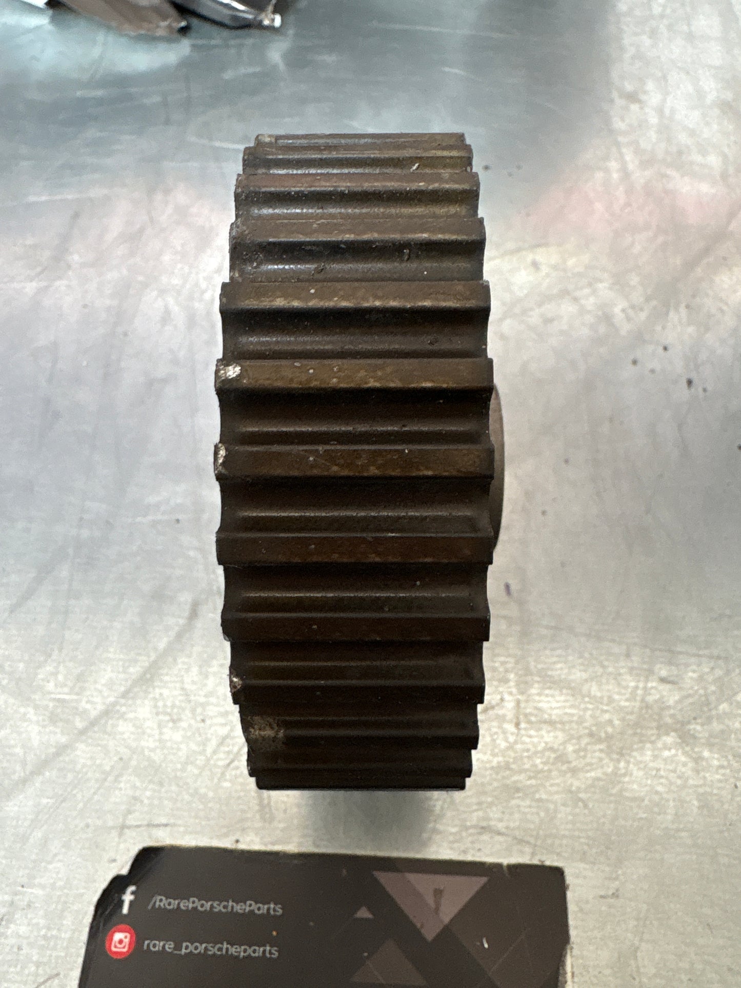 Porsche 928 Engine Oil Pump gear pulley, aluminium used 92810710711