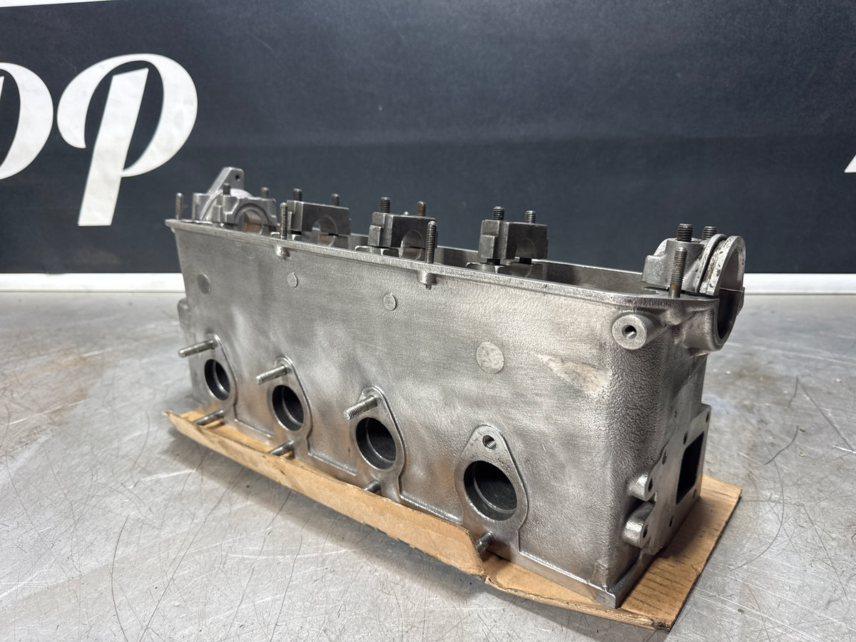 Porsche 924 Turbo reconditioned cylinder head without camshaft 9311043013R