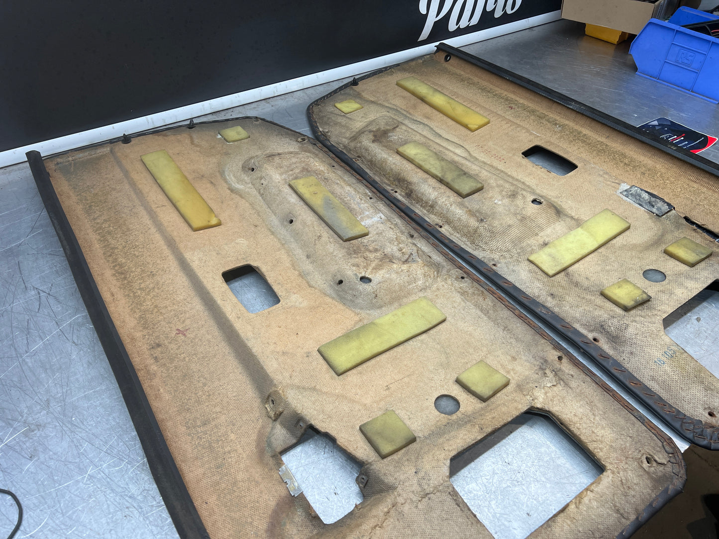 Pair Of Porsche 944 door cards black 94455501701 94455501801 used condition.