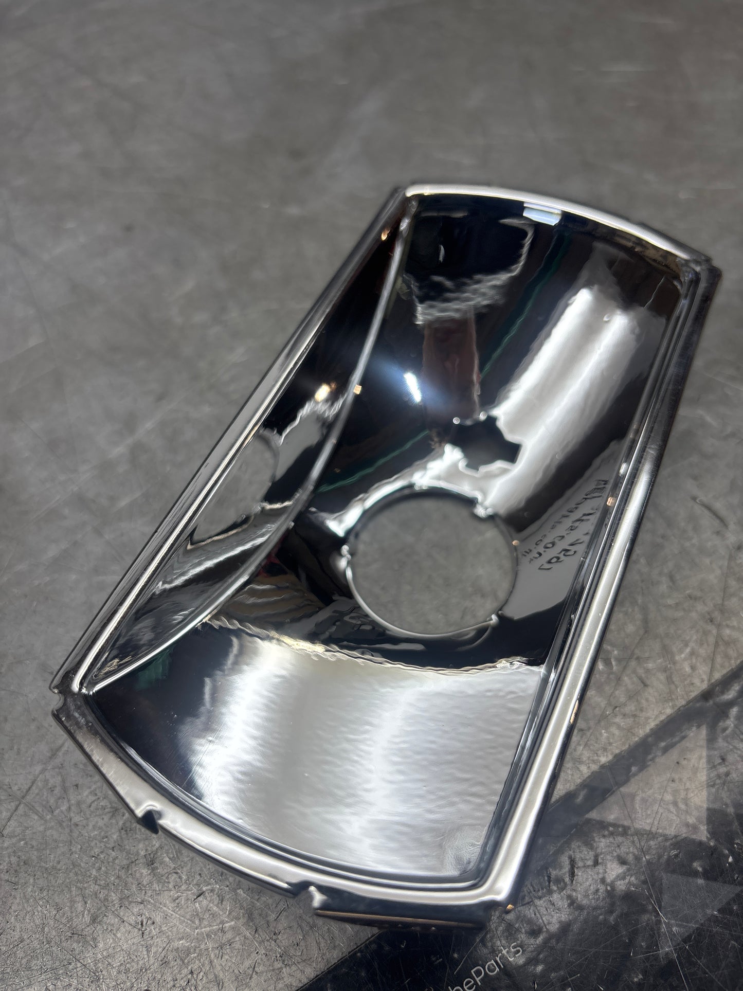 Porsche 924 944 refurbished driving light reflector, left or right 477941311