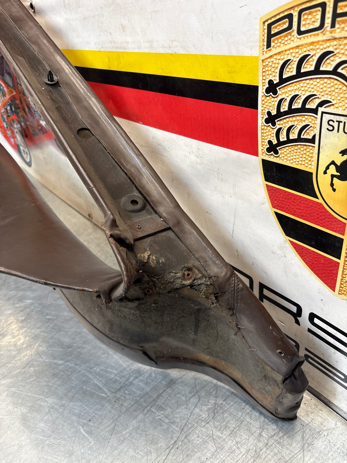 Porsche 928 early left side lower side trim panel, without loudspeaker, brown used 92855502102