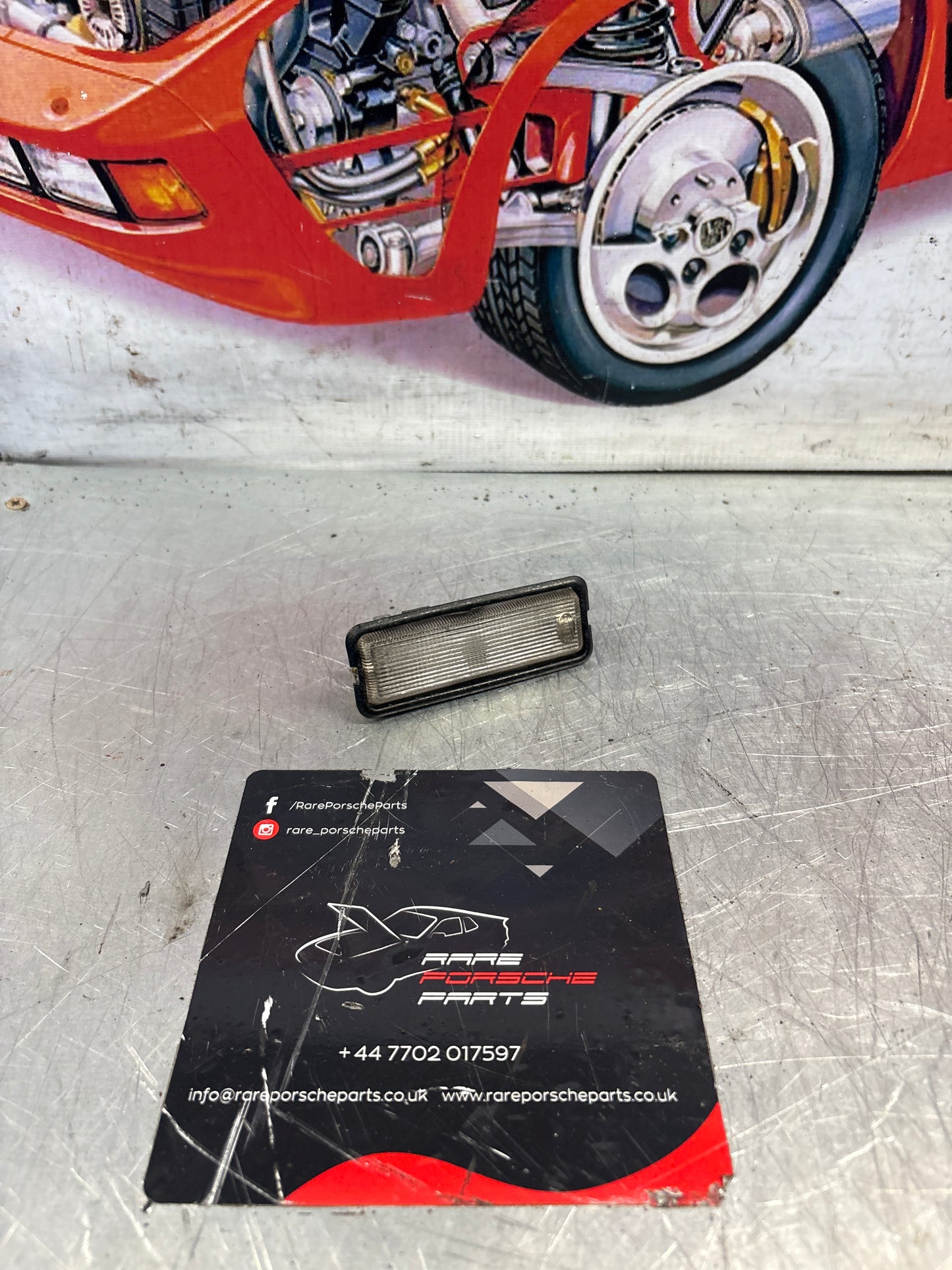 Porsche 911 / 993 / 928 Interior lamp 9116321020070A NOS