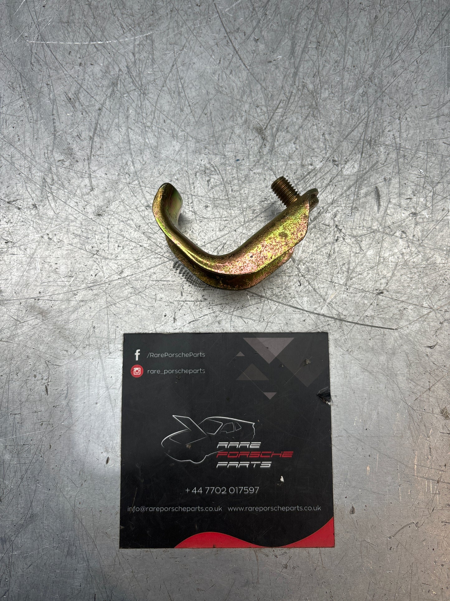 Porsche 924 944 exhaust hook 93111126401, refurbished