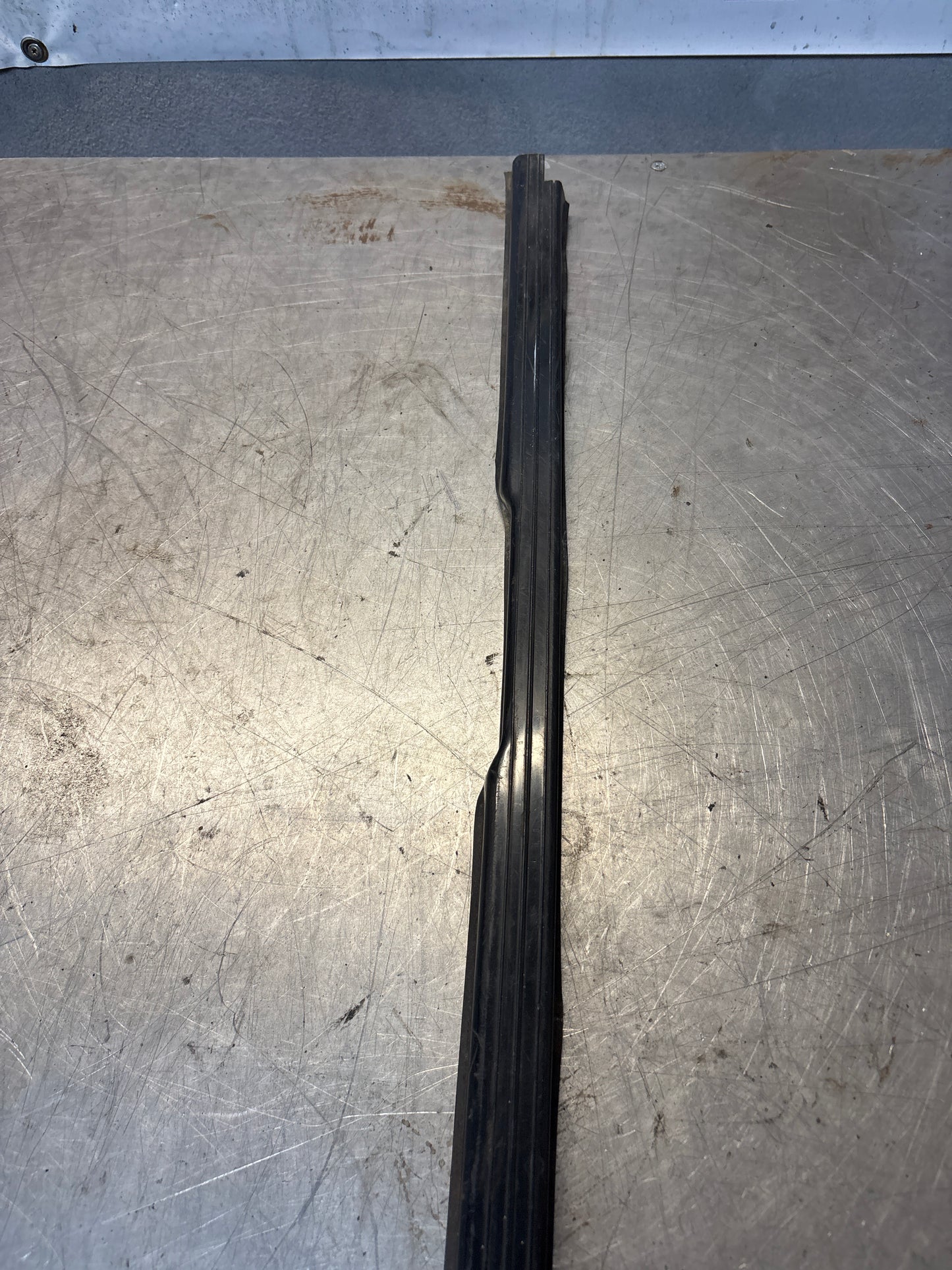 Porsche 944 85.5- right sill trim, used 94455112200