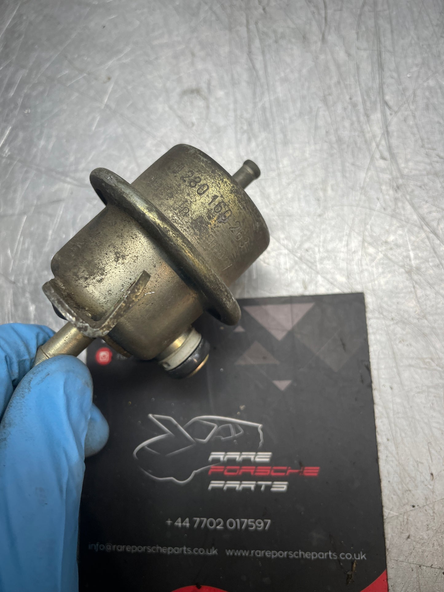 Bosch fuel pressure regulator 0280160263, used