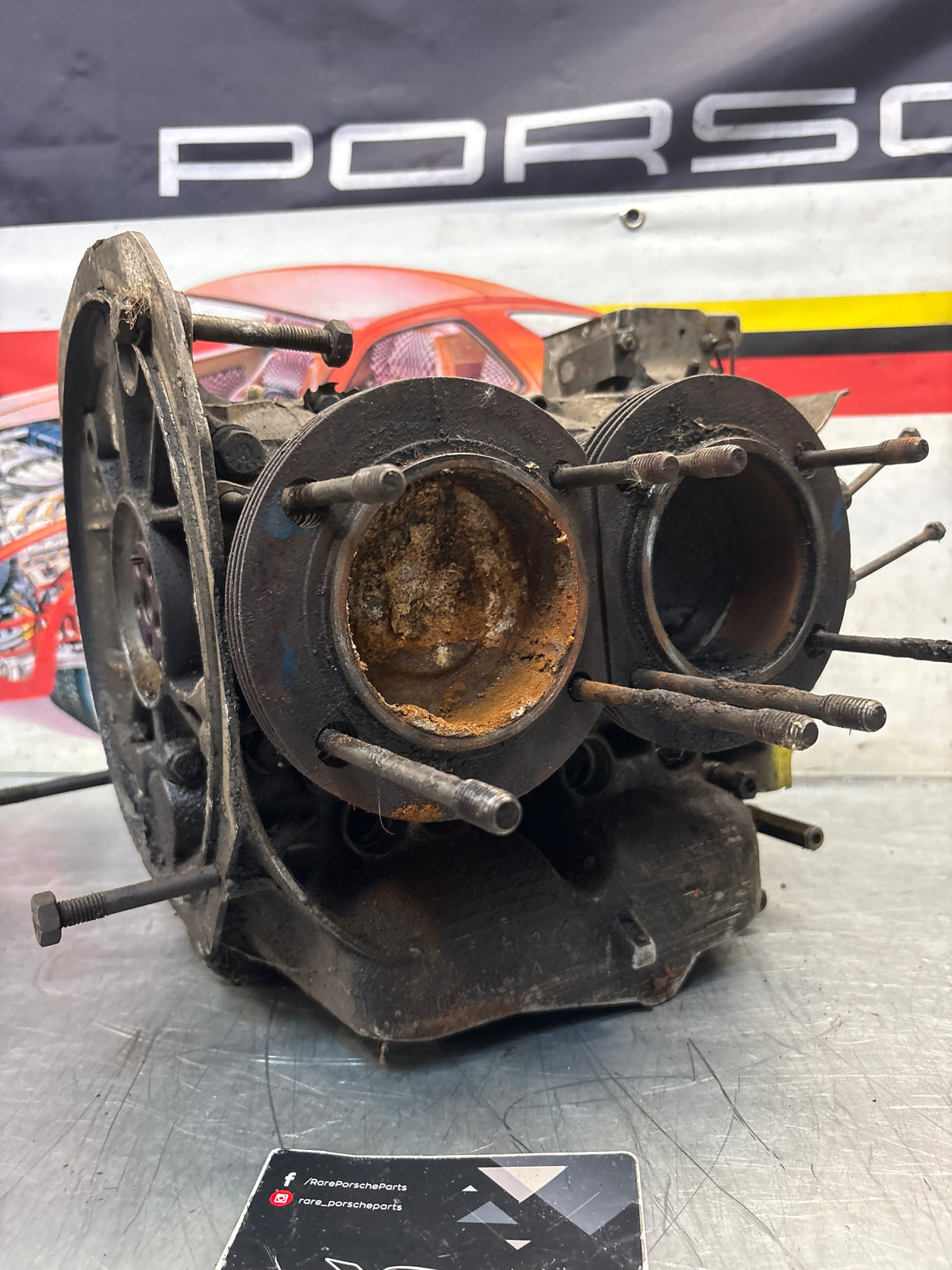 Porsche 914 1.7 engine with cylinder heads, pistons and crankshaft, spares or repair EA076922