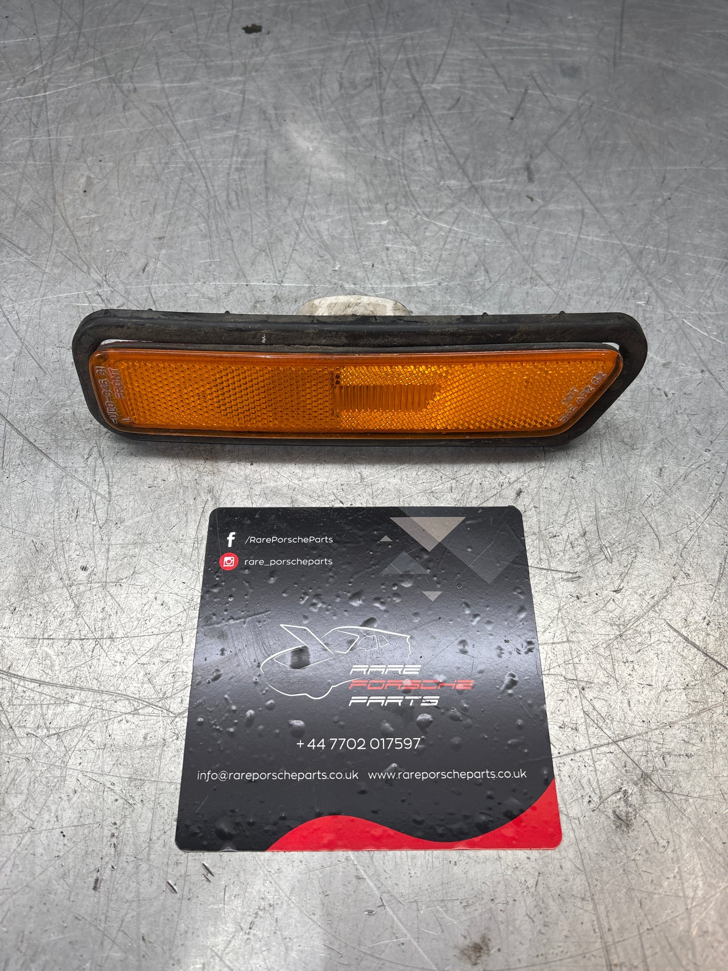 Porsche 944 side marker 94463141100, used, left