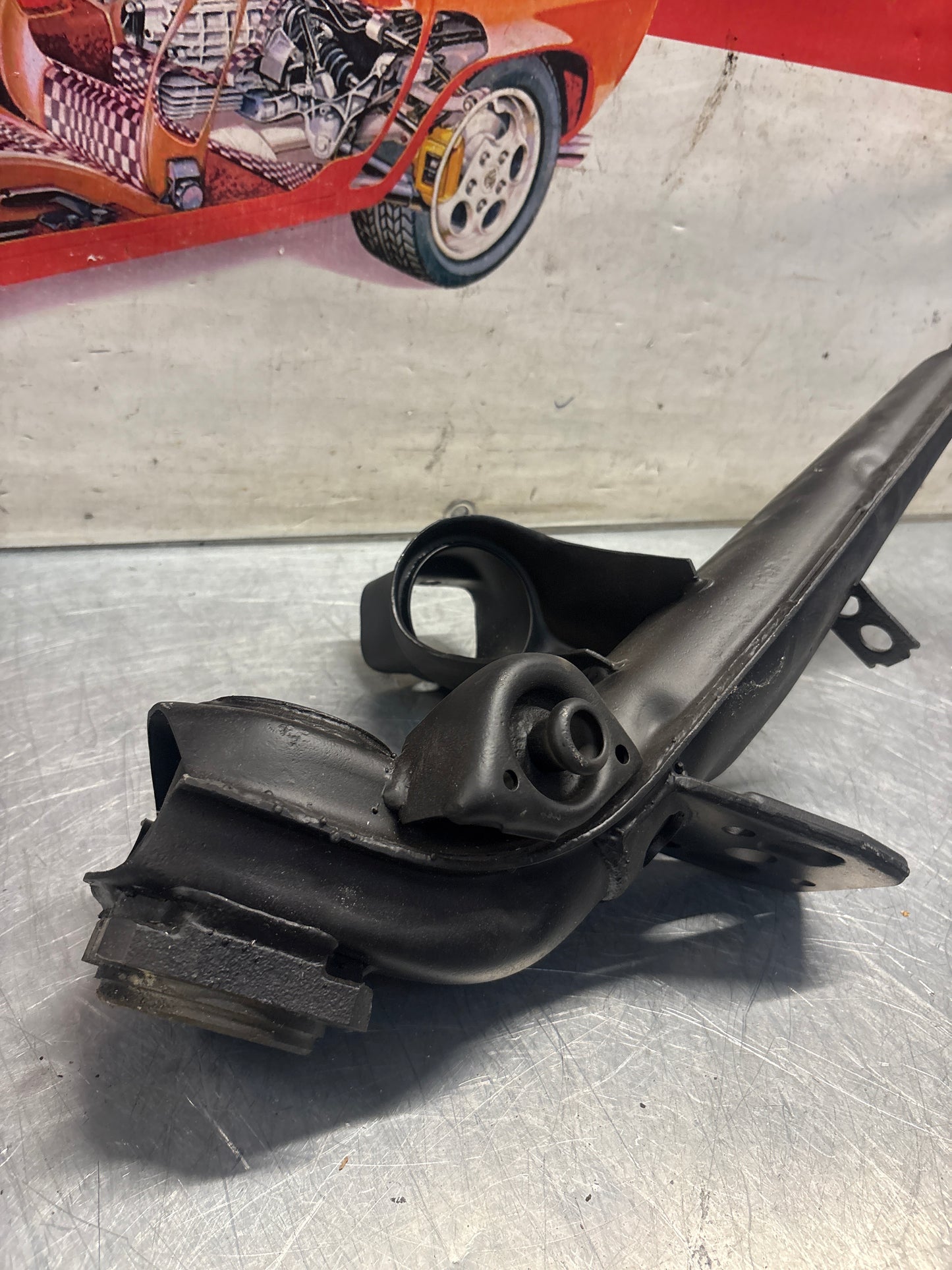 Porsche 924 944  -85.5 Rear right trailing arm,  refurbished 94433102200