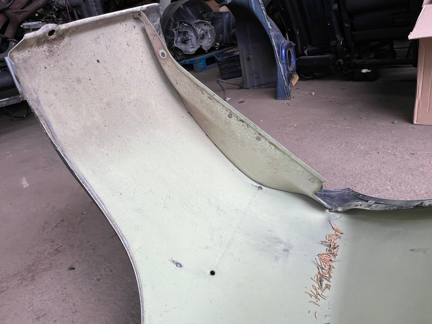 Porsche 928 -87 front left wing, 92850301103 used