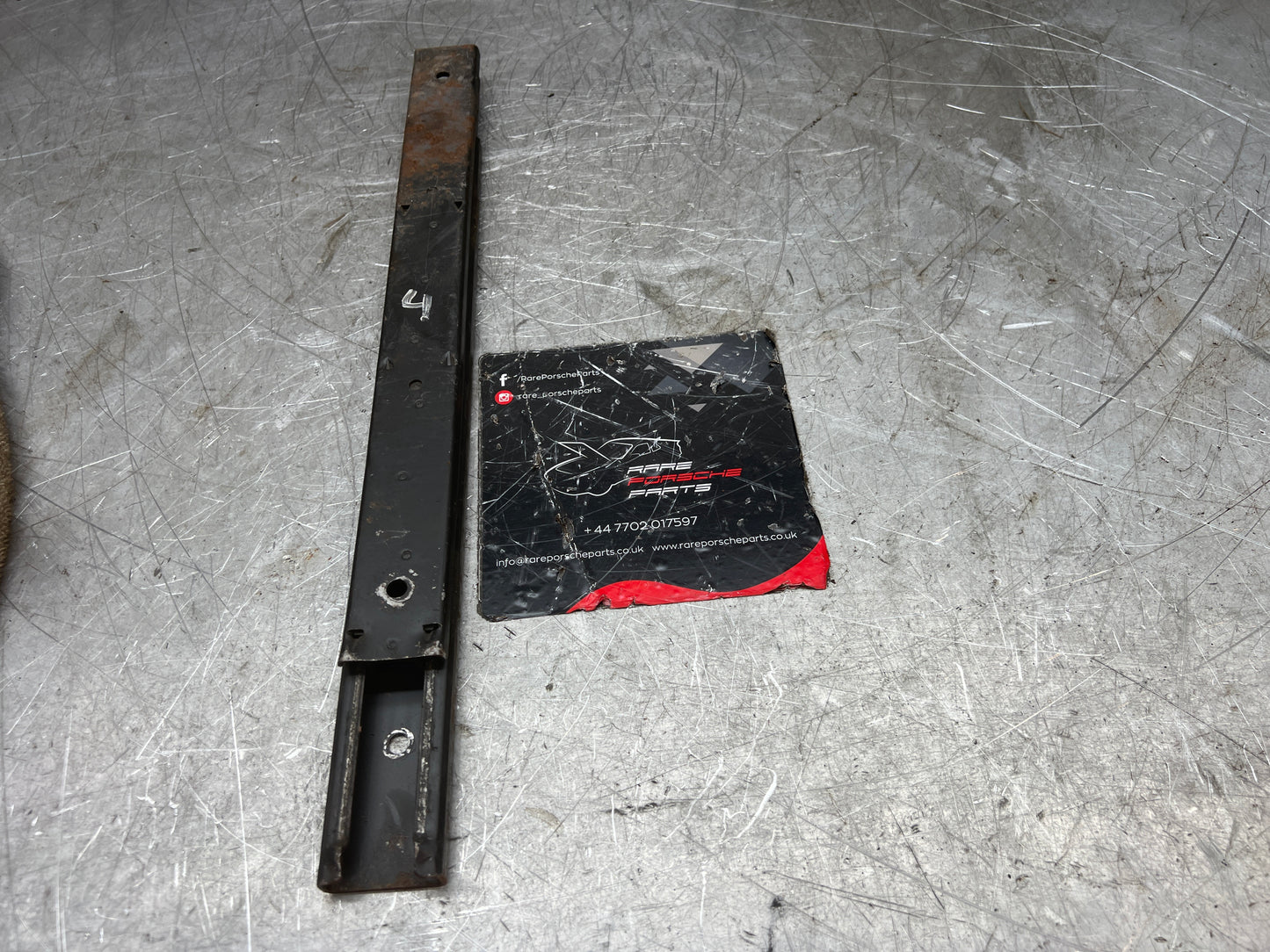 Porsche 924 944 911 seat runner 94452149100