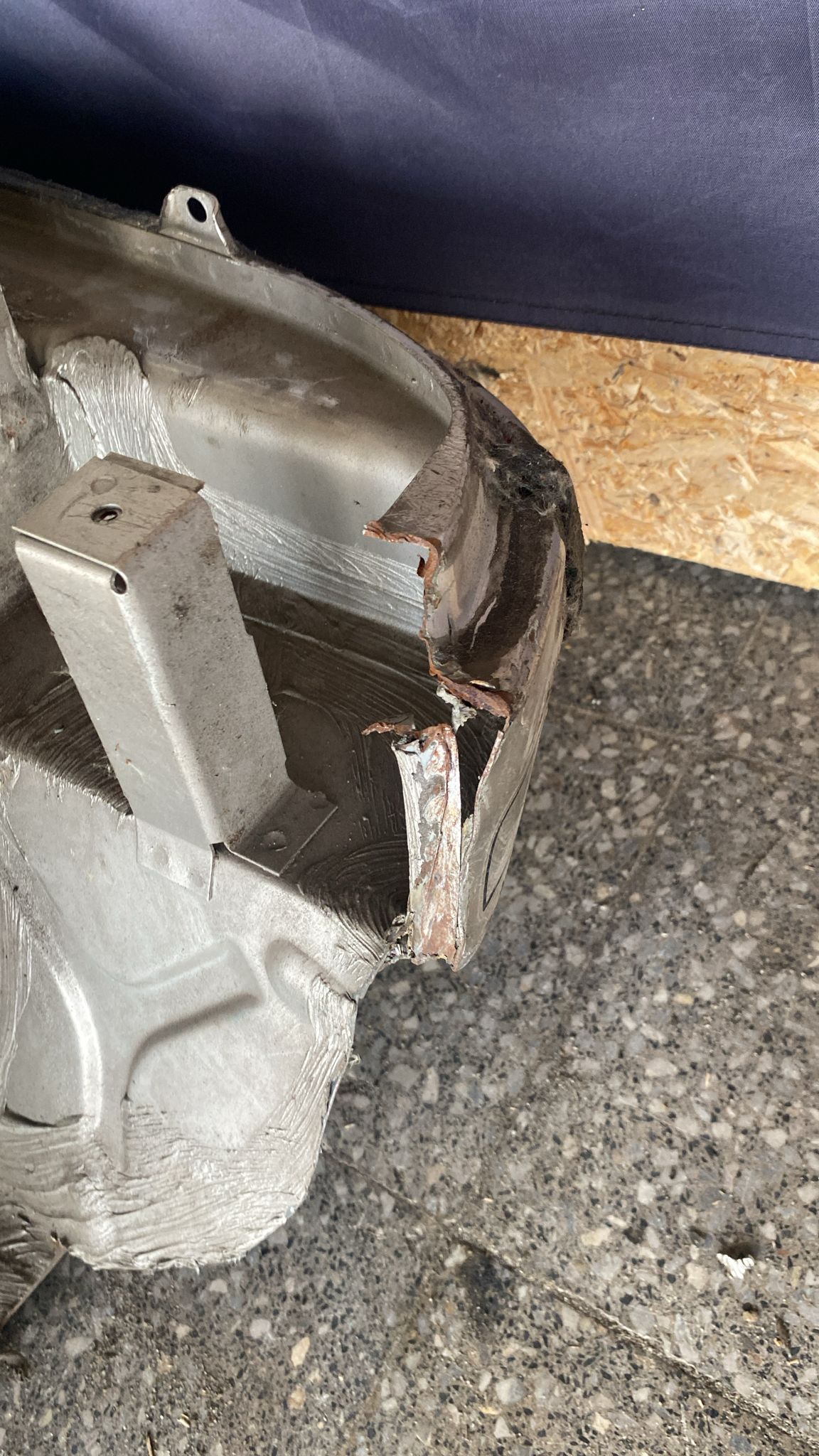 Porsche 944 complete rear cut used, 94450303701