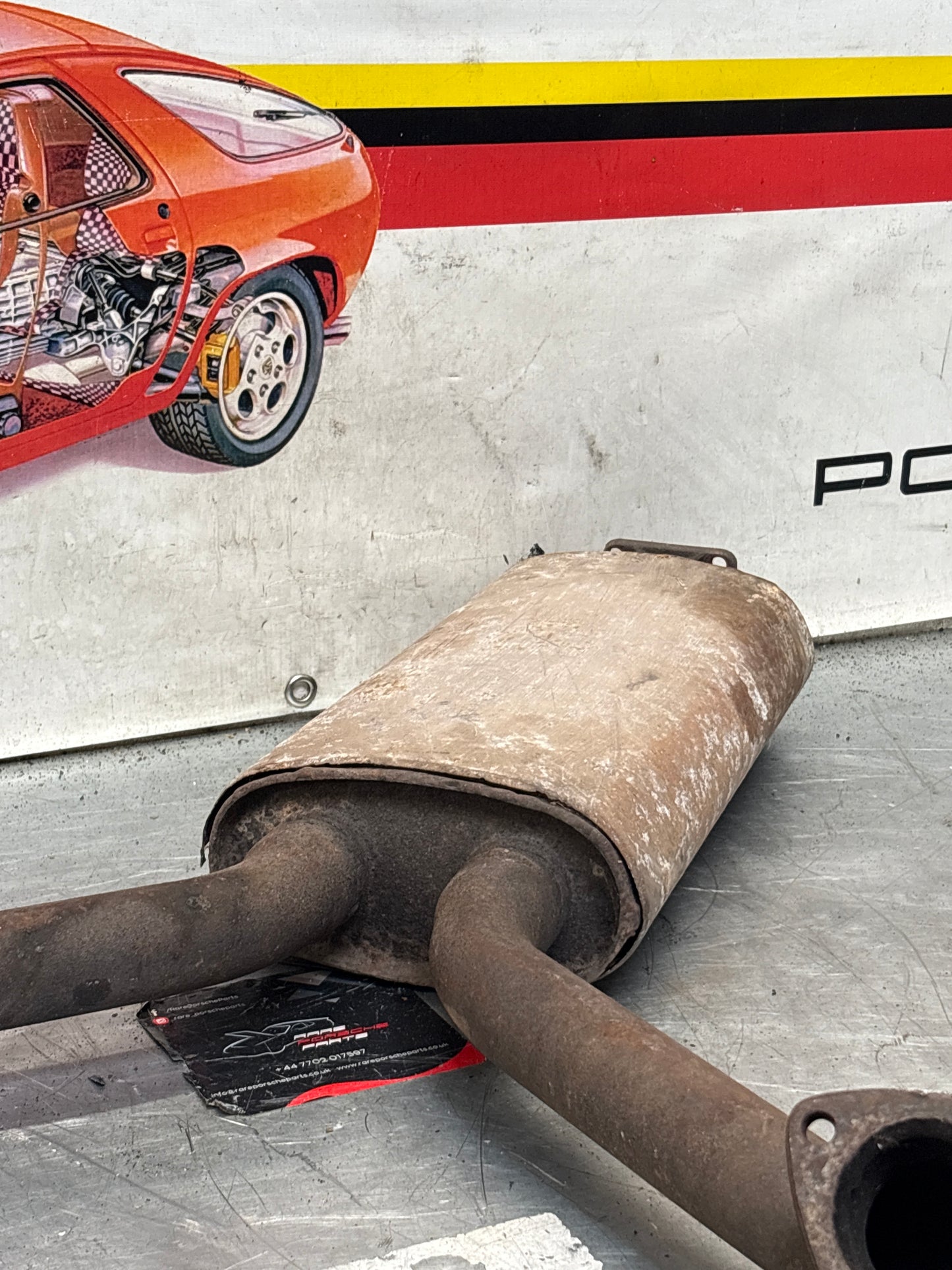 Porsche 928 front muffler, used 92811108204