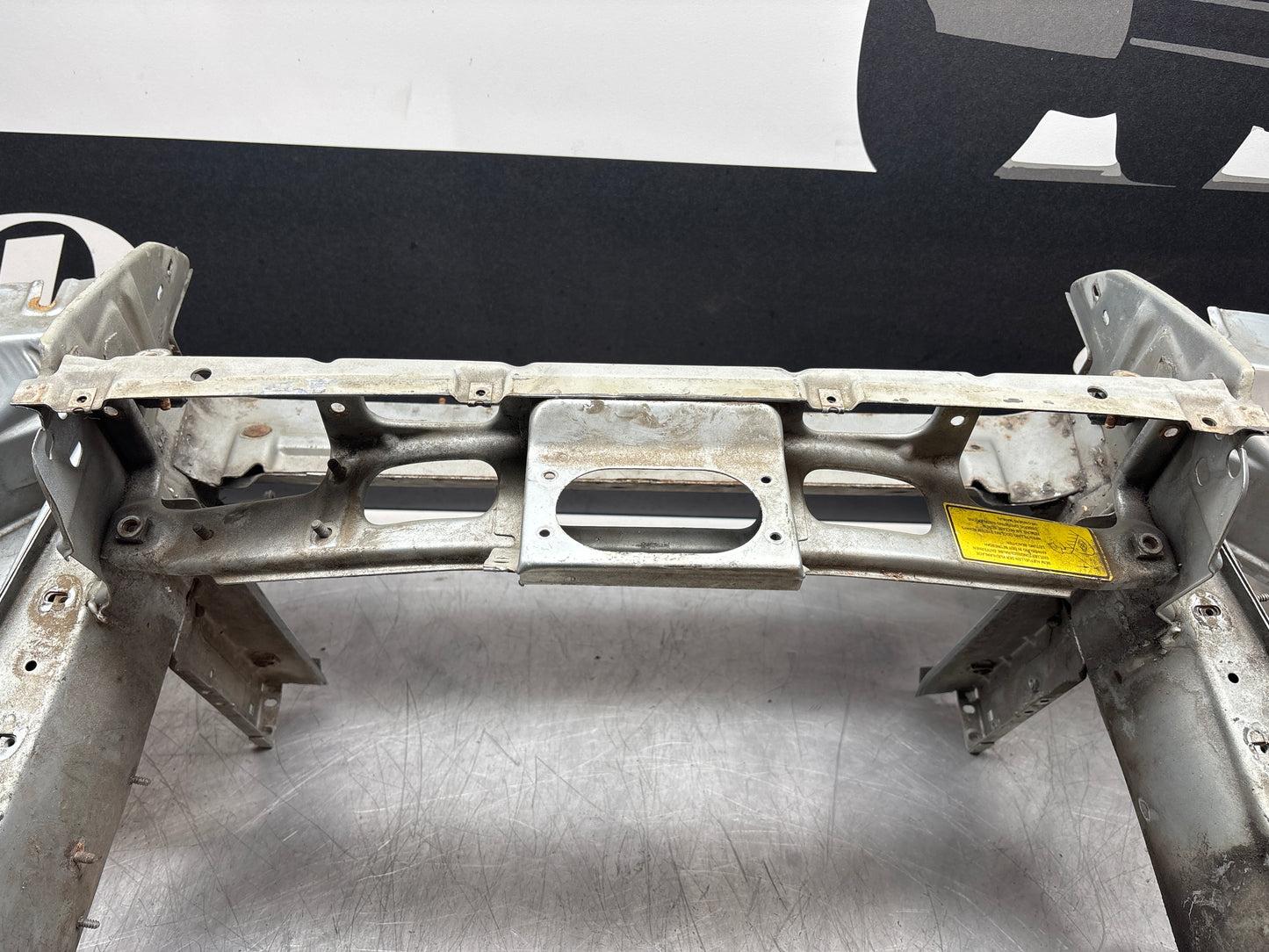 Porsche 944 Turbo / S / S2 Front end section cut