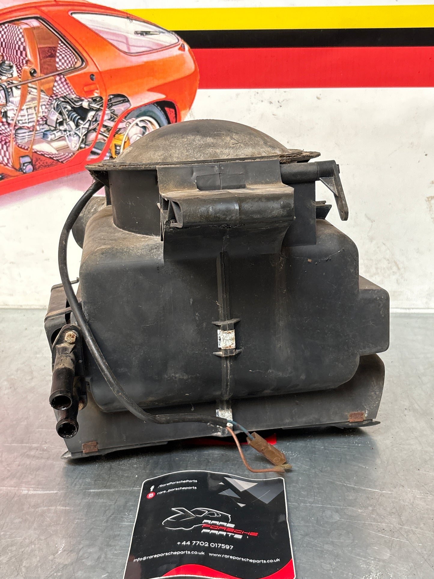 Porsche 924 76-79 heater blower fan assembly, complete with fan 321819096 / 823819096A / 321819095 / 823819095 used