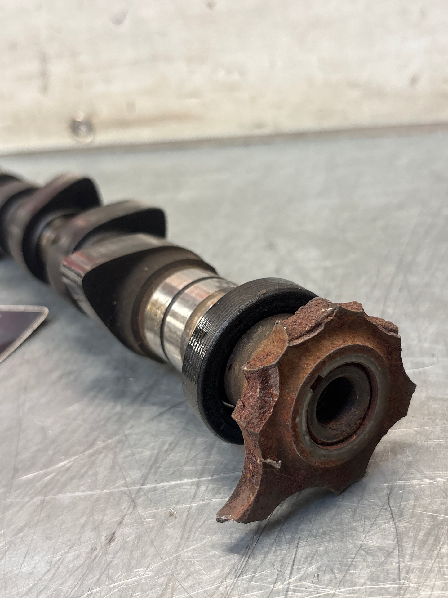 Porsche 924 / 924 Turbo camshaft 046109021 used