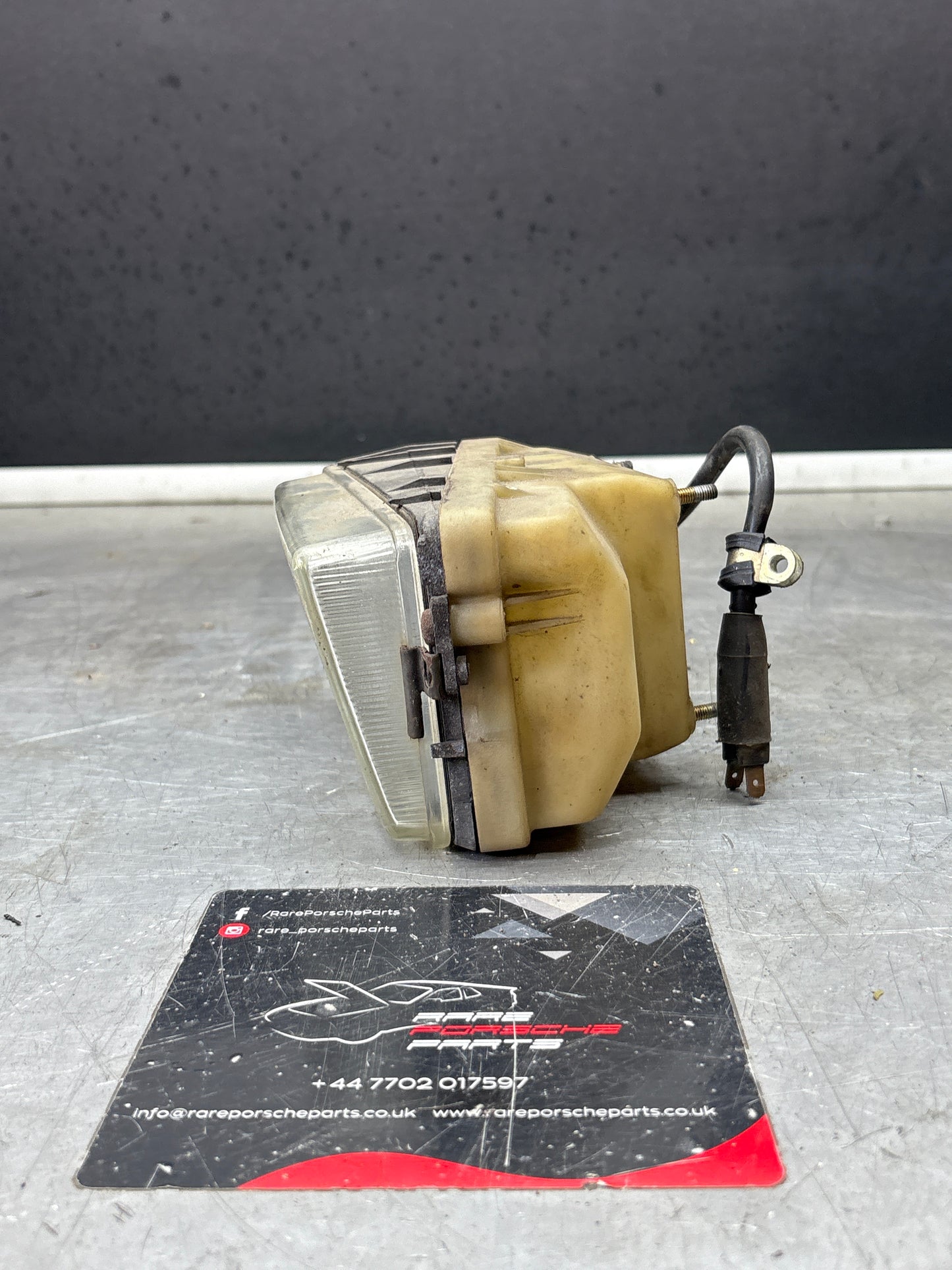 Porsche 928 Bosch headlight high beam, right 0306403001 / 92863141400