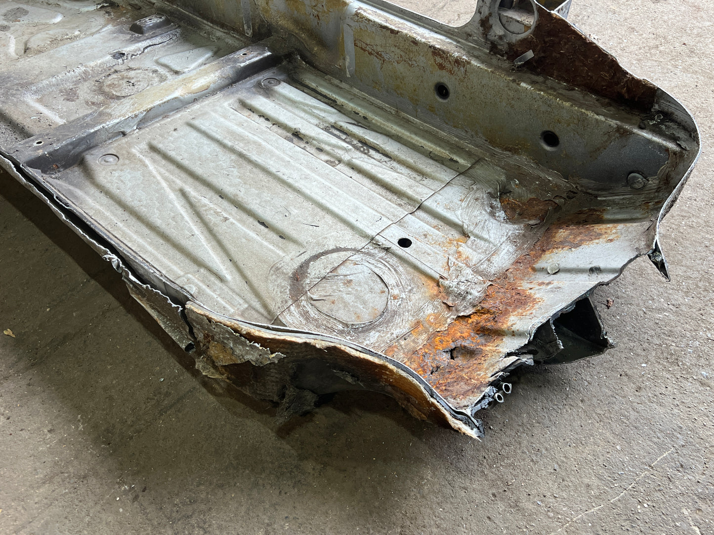 Porsche 924 Turbo RHD left floor pan section with sill 94450150100