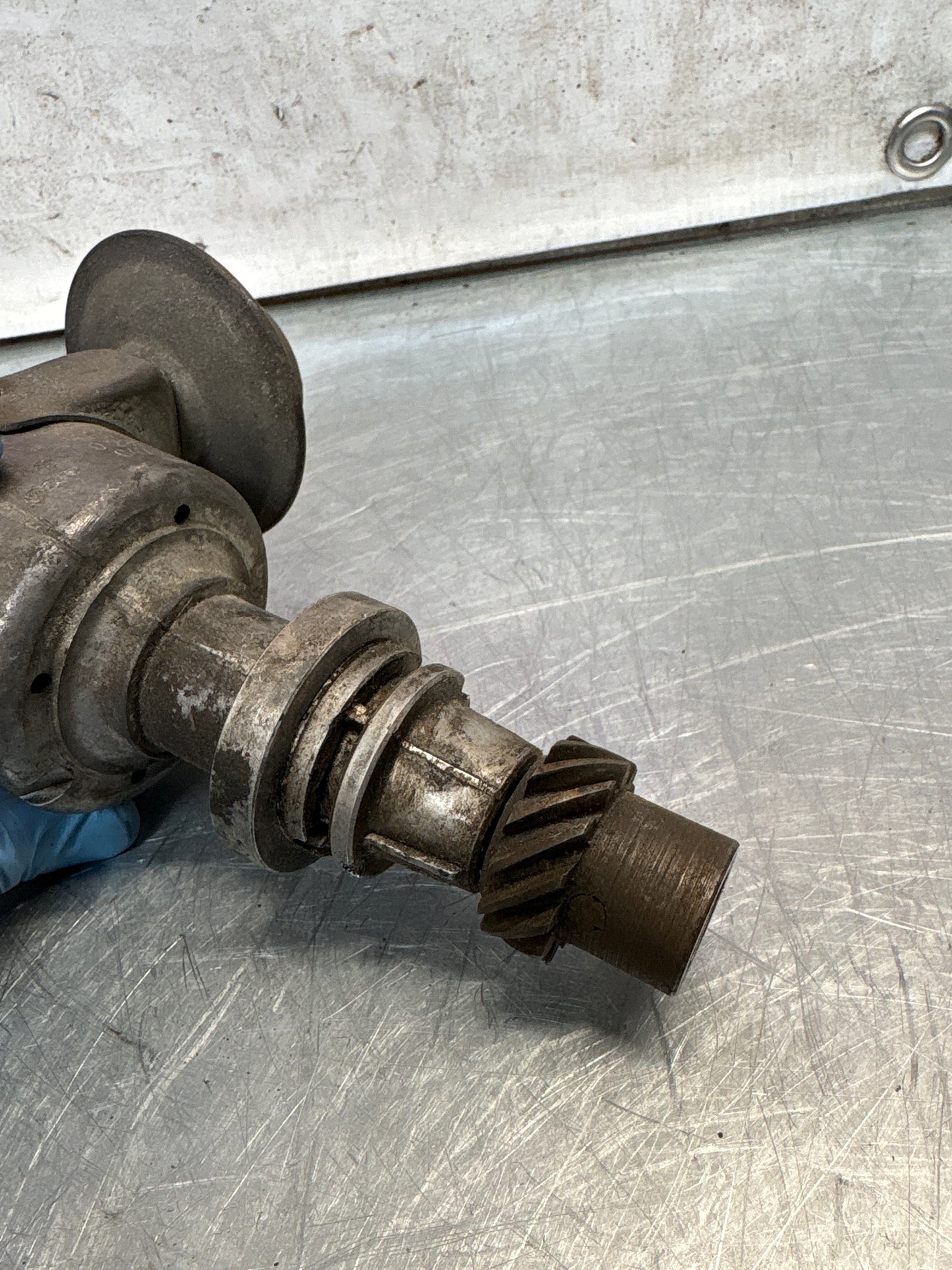 Porsche 924 ignition distributor, used 0231170202 / 047905205B