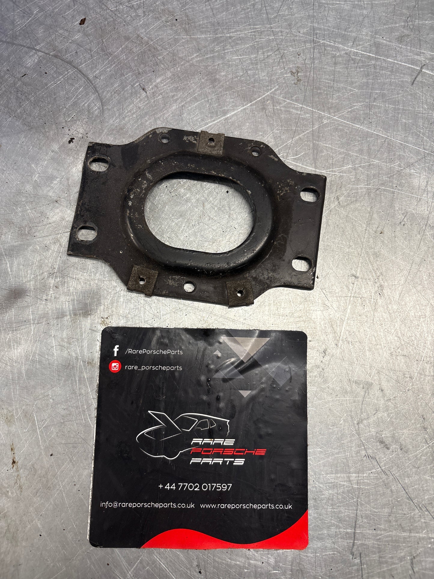 Porsche 928 S / S4 seat belt holder bridge, used 92850149502