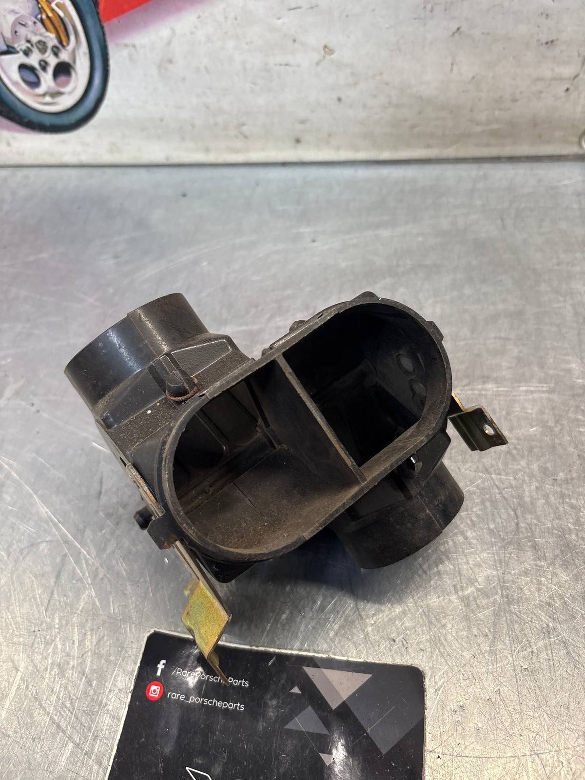 Porsche 914 front left air control box, 91457114910 Used
