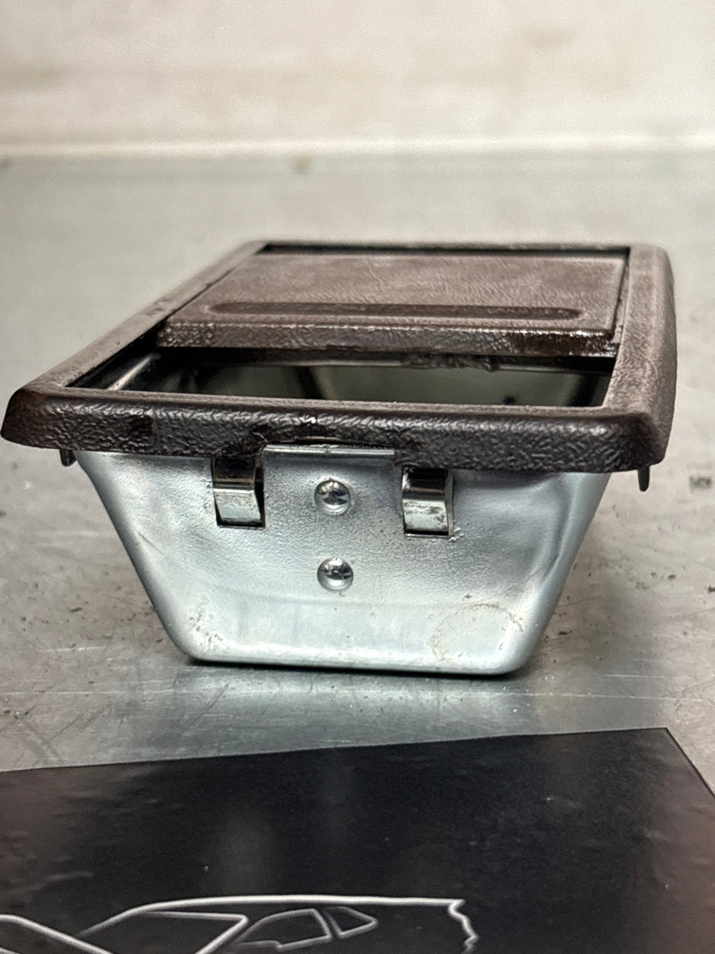 Porsche 924 76-79 brown ashtray, 477857305, refurbished