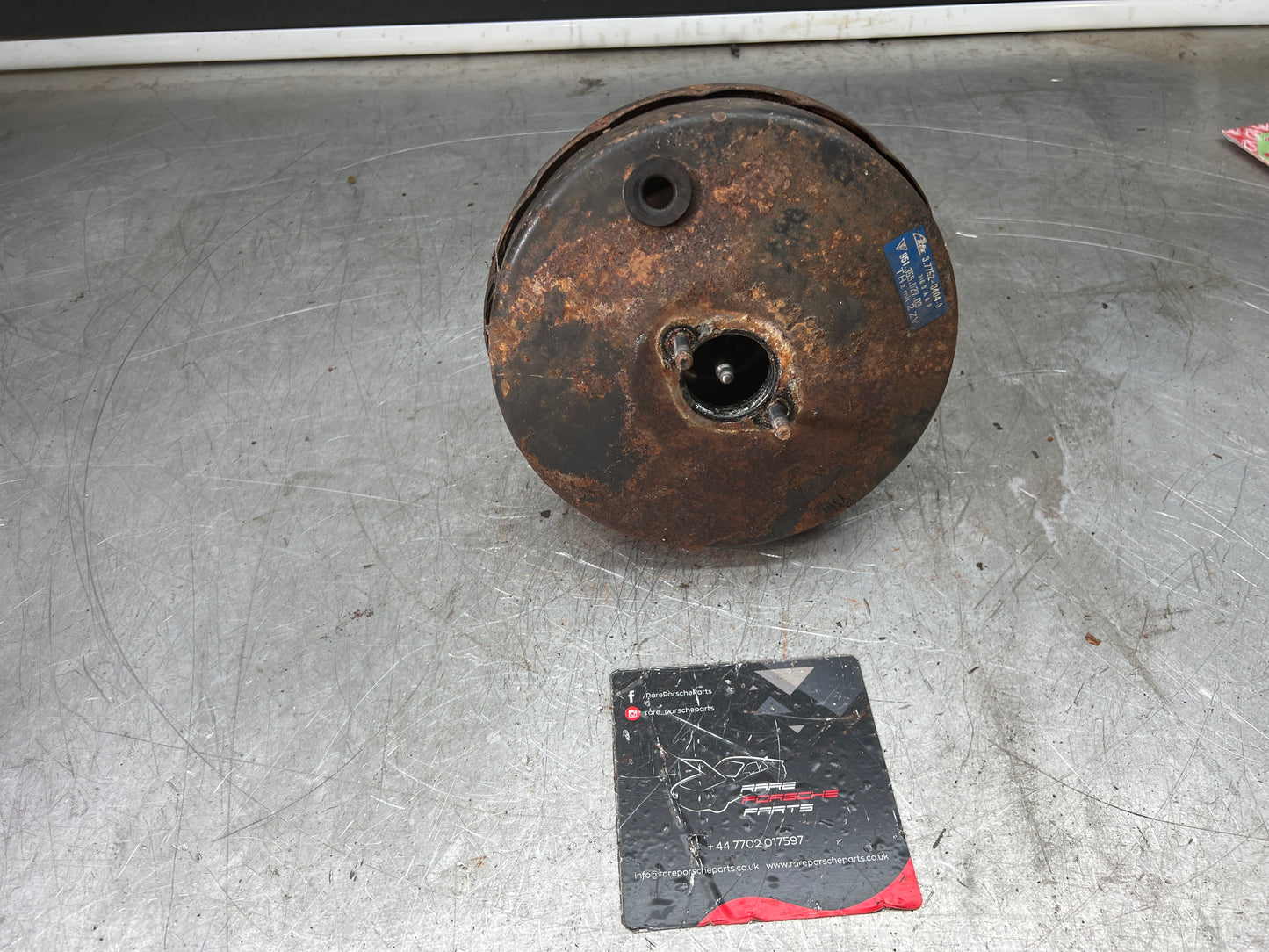 Porsche 944 brake booster, used 95135502703