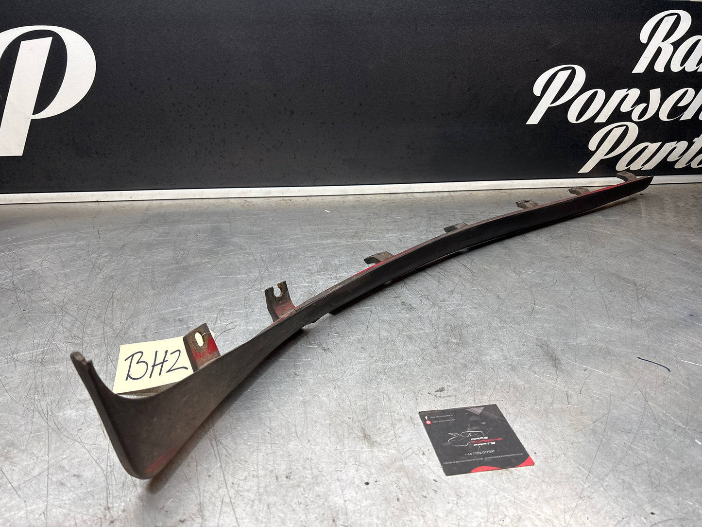 Porsche 944 lower door sill trim molding right side, spares or repair 9515591600