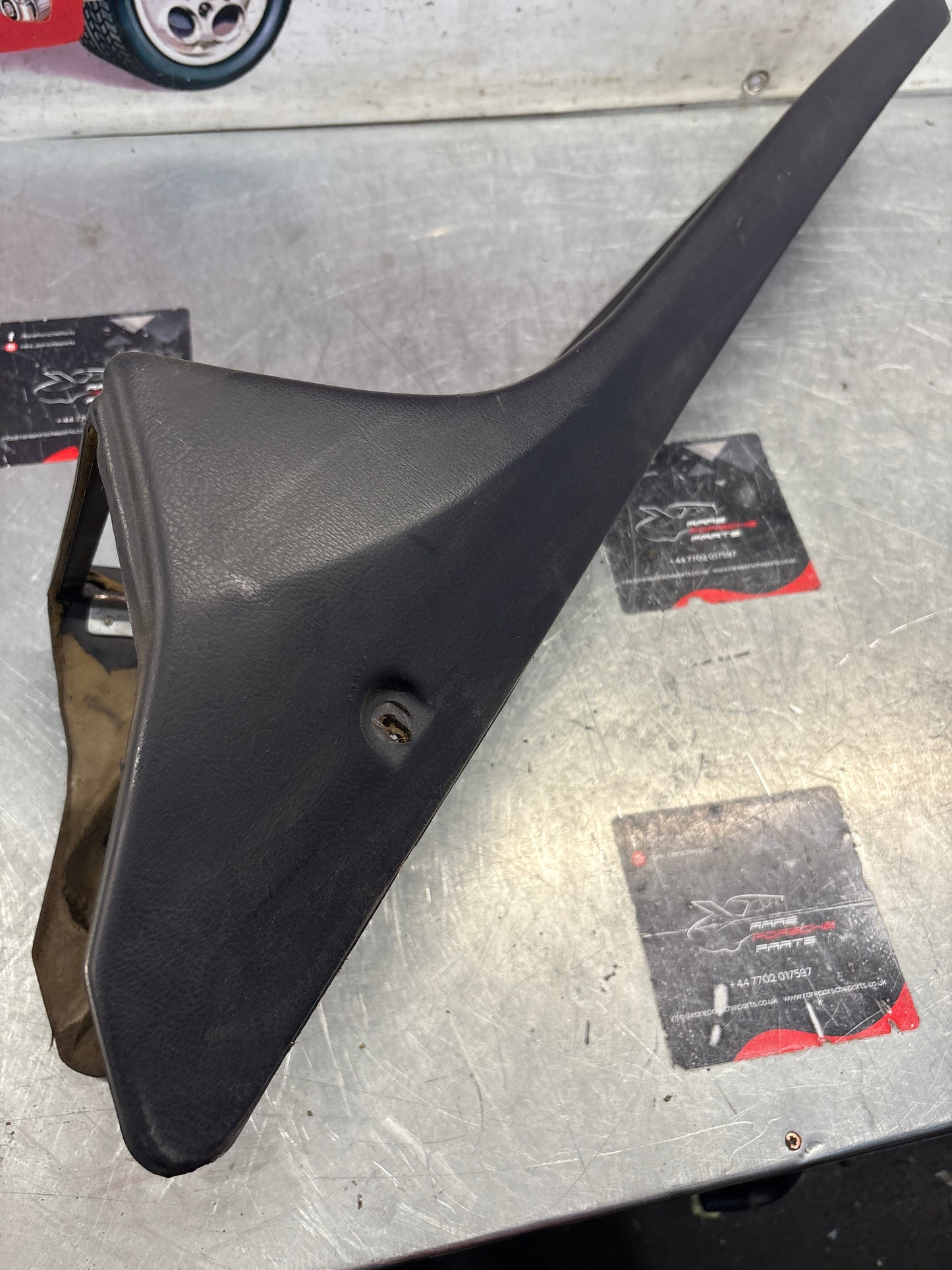 Porsche 944 centre console marine blue 94455205100 used