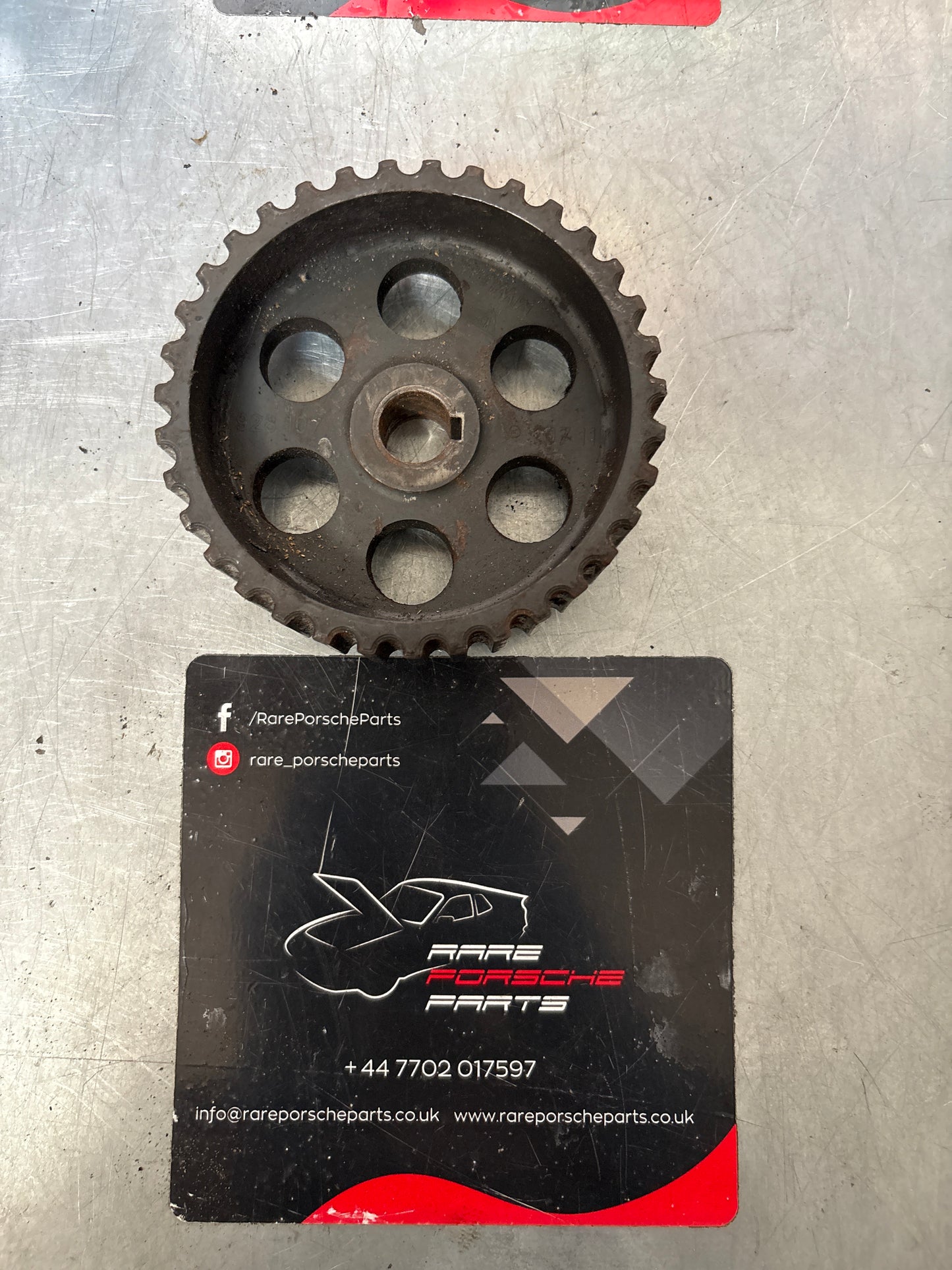 Porsche 928 Engine Oil Pump gear pulley, steel used 92810710711