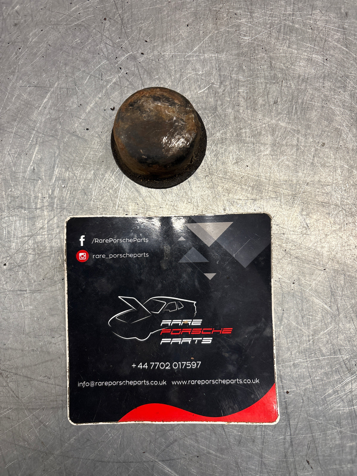 Porsche 914 wheel hub cap, used 91434168400
