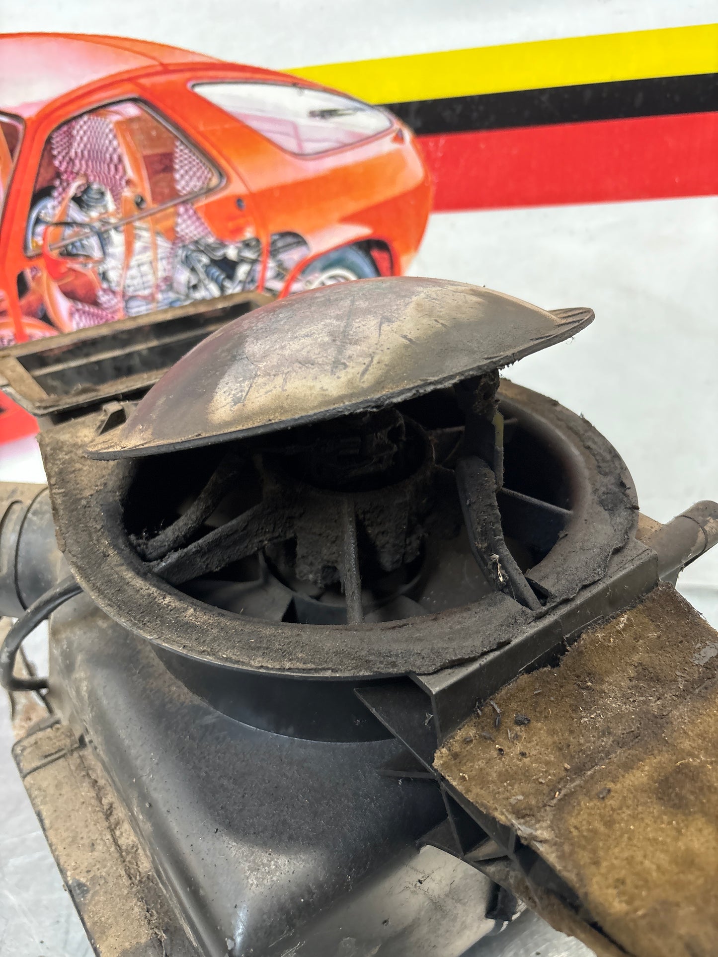 Porsche 924 80-85 944 82-85.5 heater blower fan assembly, complete 321819096 / 823819096A / 823819095A / 321819095 used