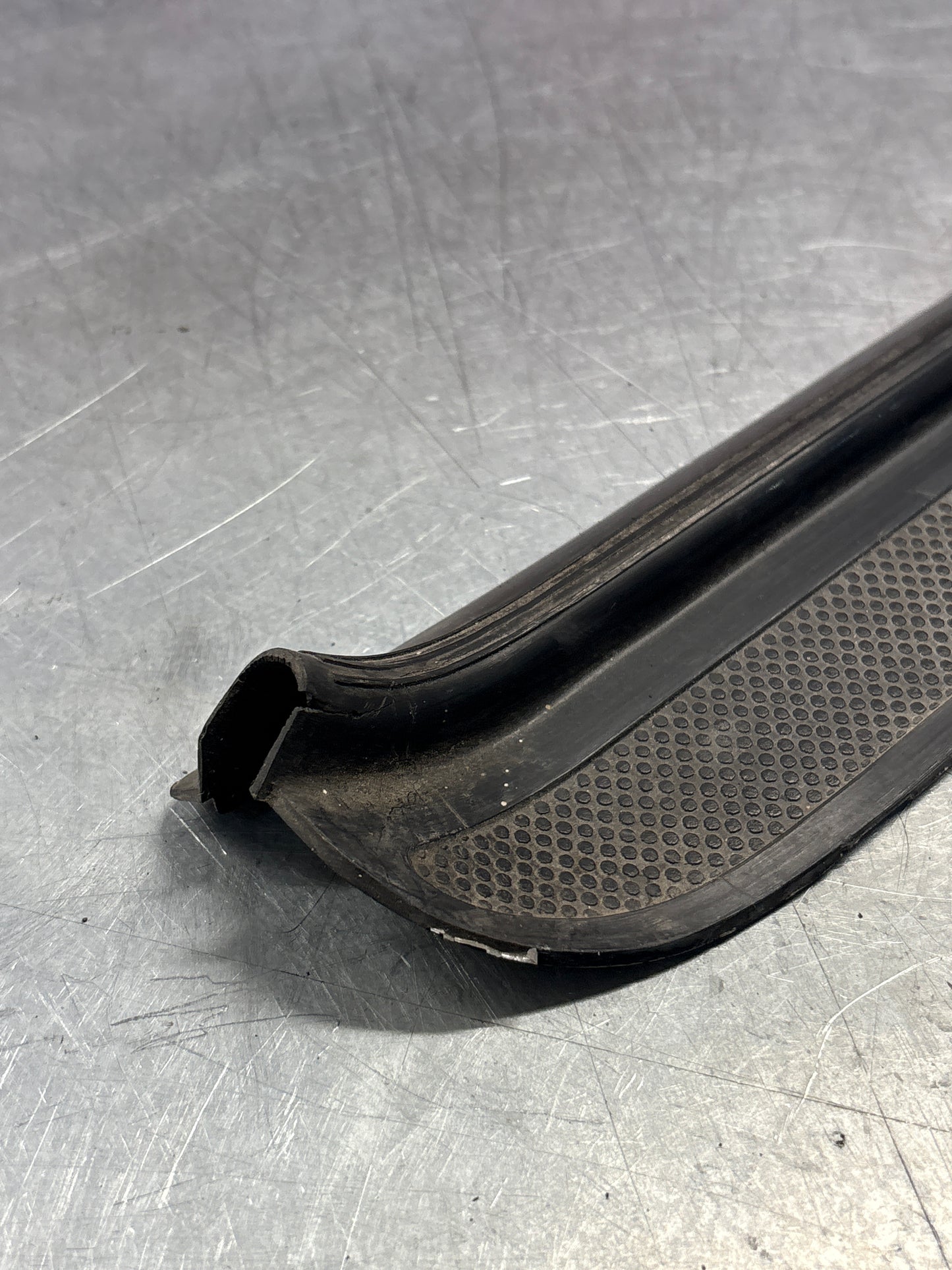 Porsche 928 scuff plate, door sill trim, left, N/S 92855105502 used