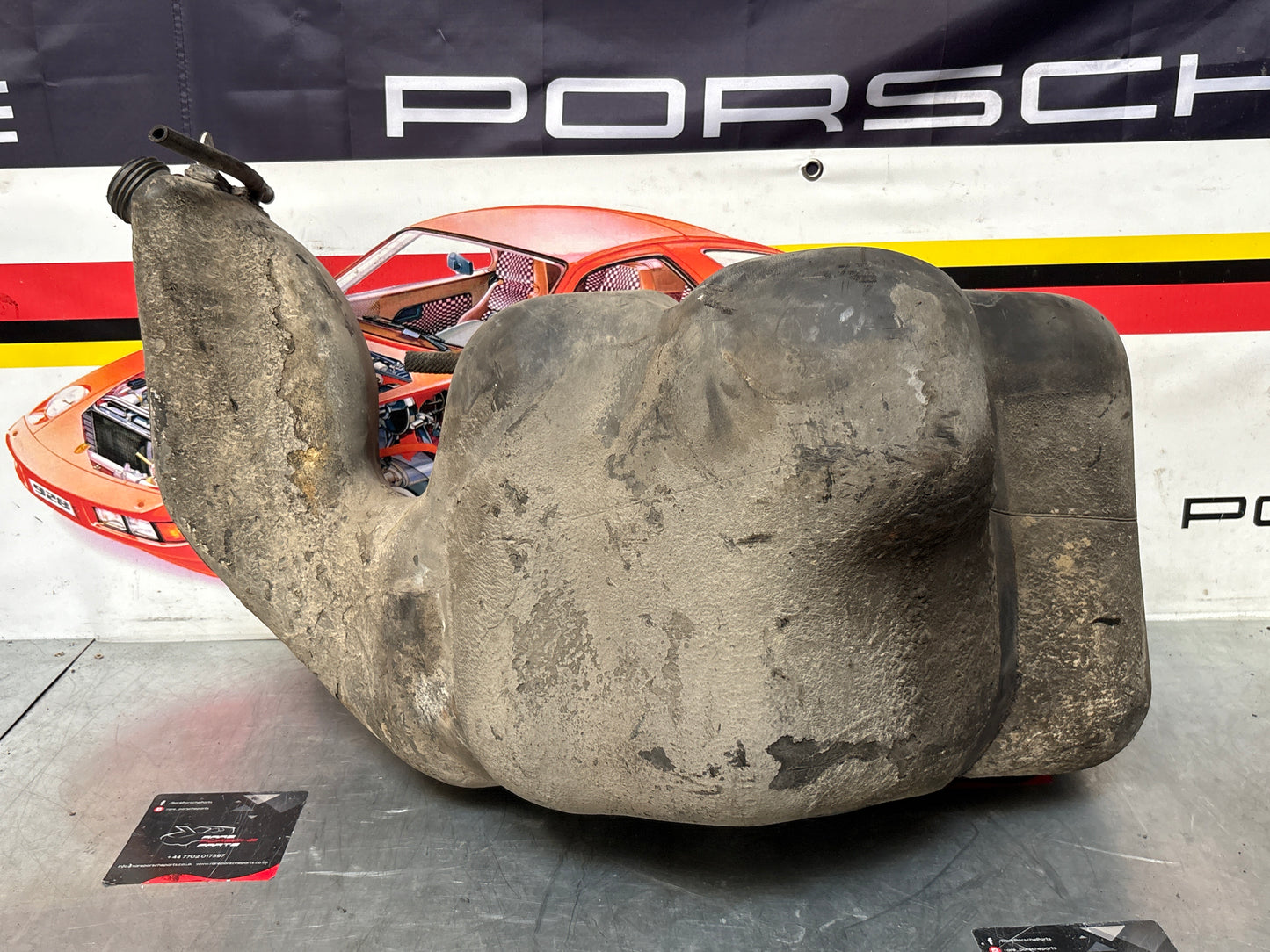 Porsche 928 fuel tank, used 92820100303/04