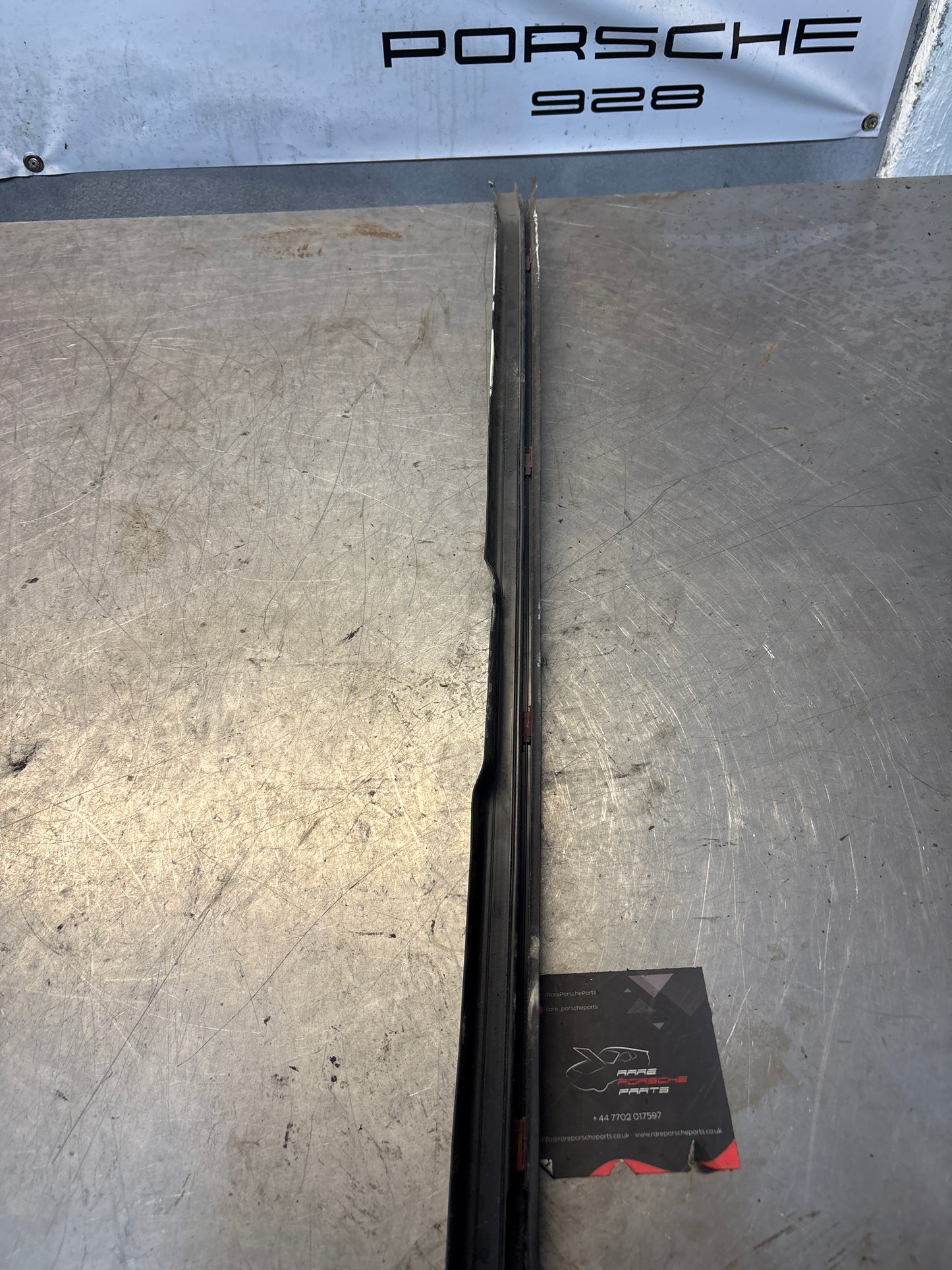 Porsche 944 85.5- right sill trim, used 94455112200