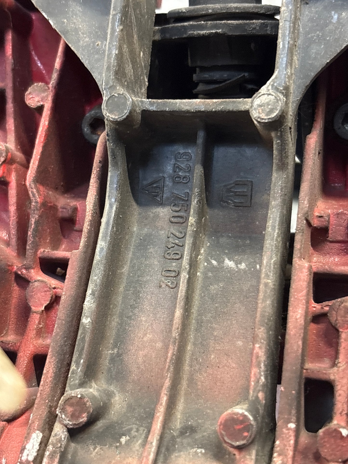 Porsche 928 right headlight swivel frame 92875024902 92875024302 used