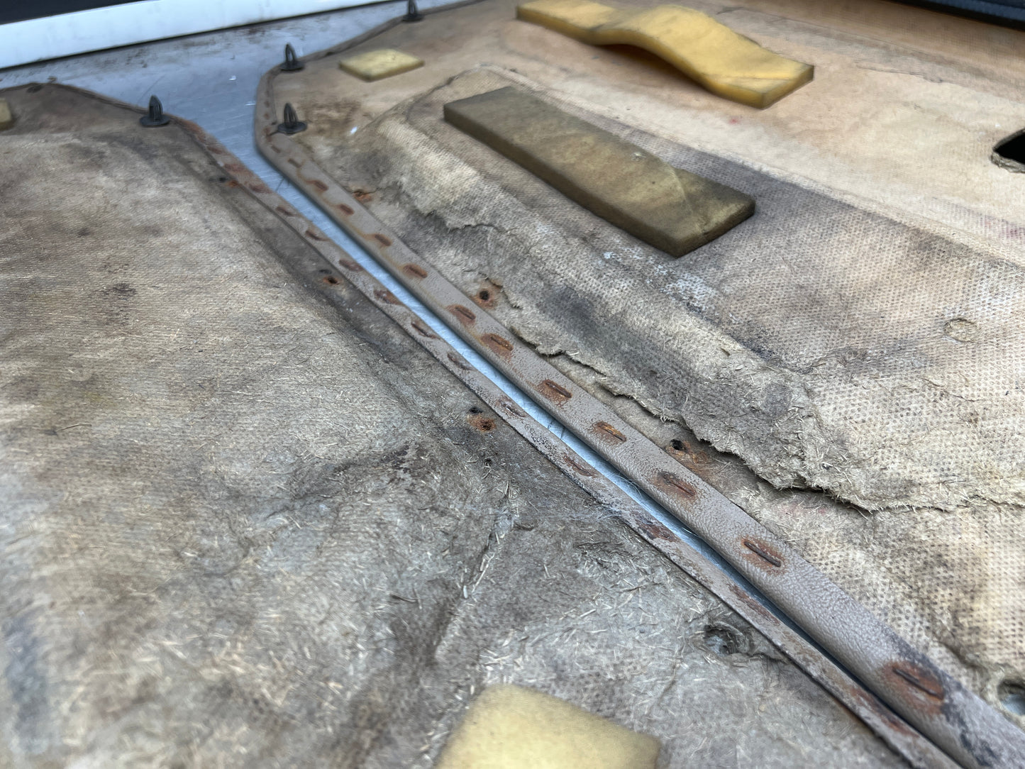 Porsche 924 944 -85.5 pair of Used RHD Porsche brown / beige  / cream door cards, 478867011 / 478867012 used condition