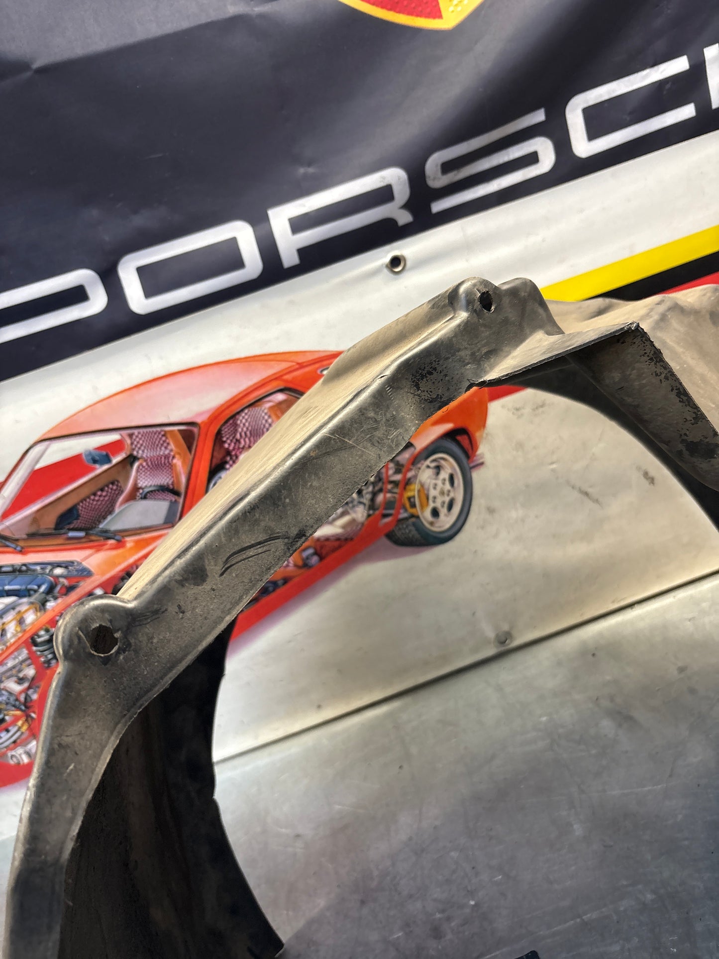 Porsche 928 wheel arch liner  Right 92850438205 Used