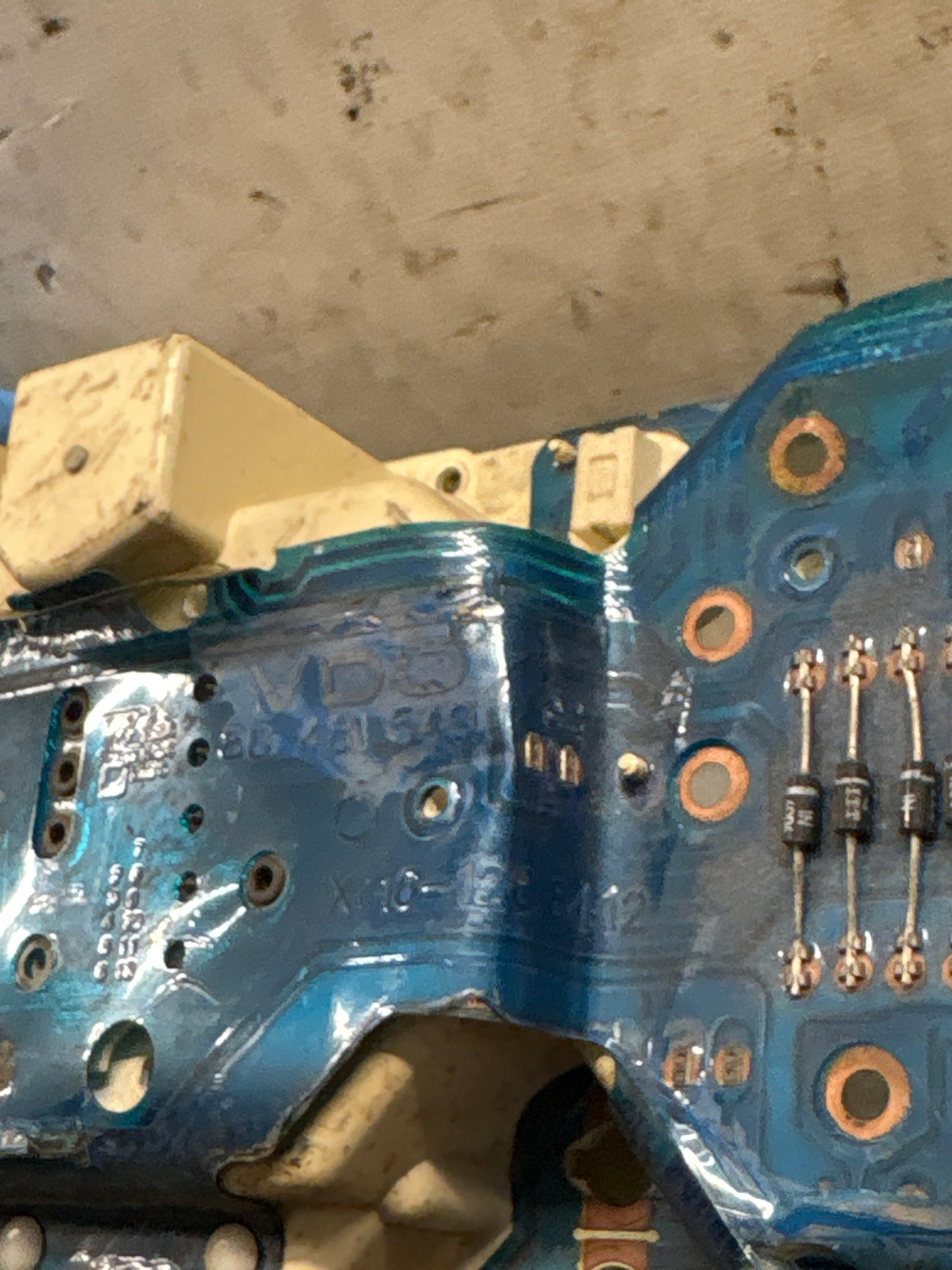 Porsche 928 instrument cluster circiut board, used VDO number: X16-1208412 / 88 481 549