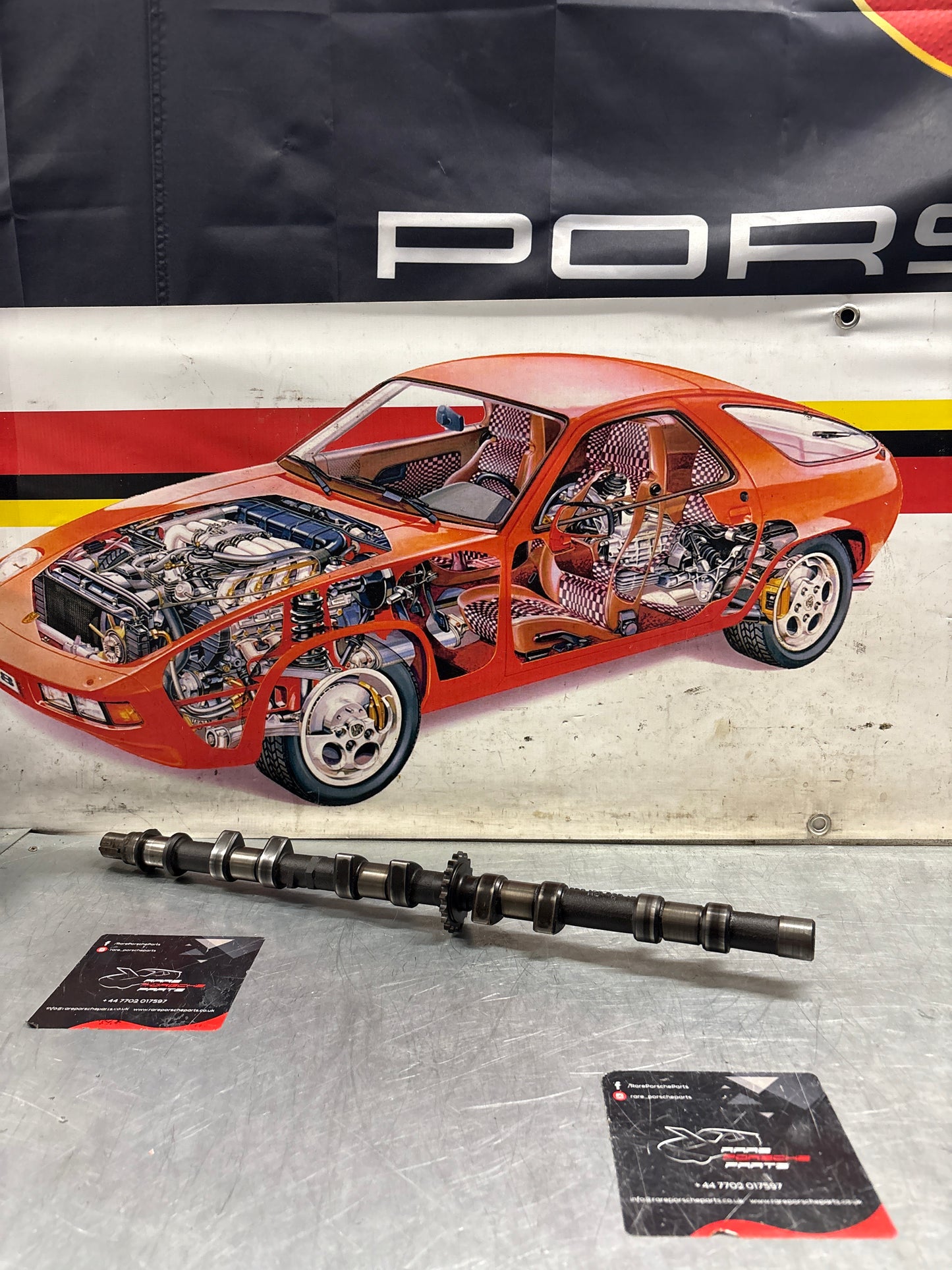 Porsche 928 S3 M28.45/46 engine Camshaft, exhaust side, cylinder 5-8, used 9281052941R / 92810529407