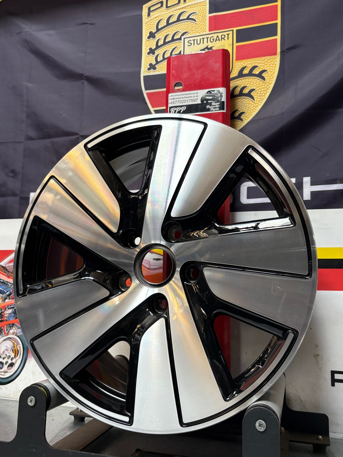 Porsche Taycan 8,0Jx19” ET50 alloy wheel, 9J1601025BL, very nice condition, used