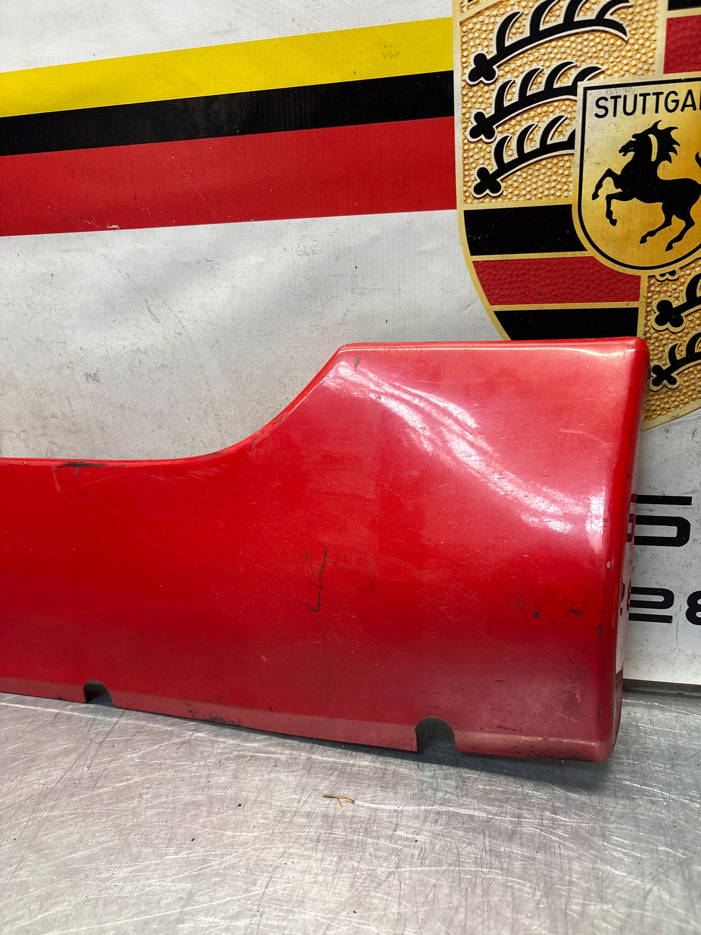 Porsche 928 S4 left sill cover, used 92855908502