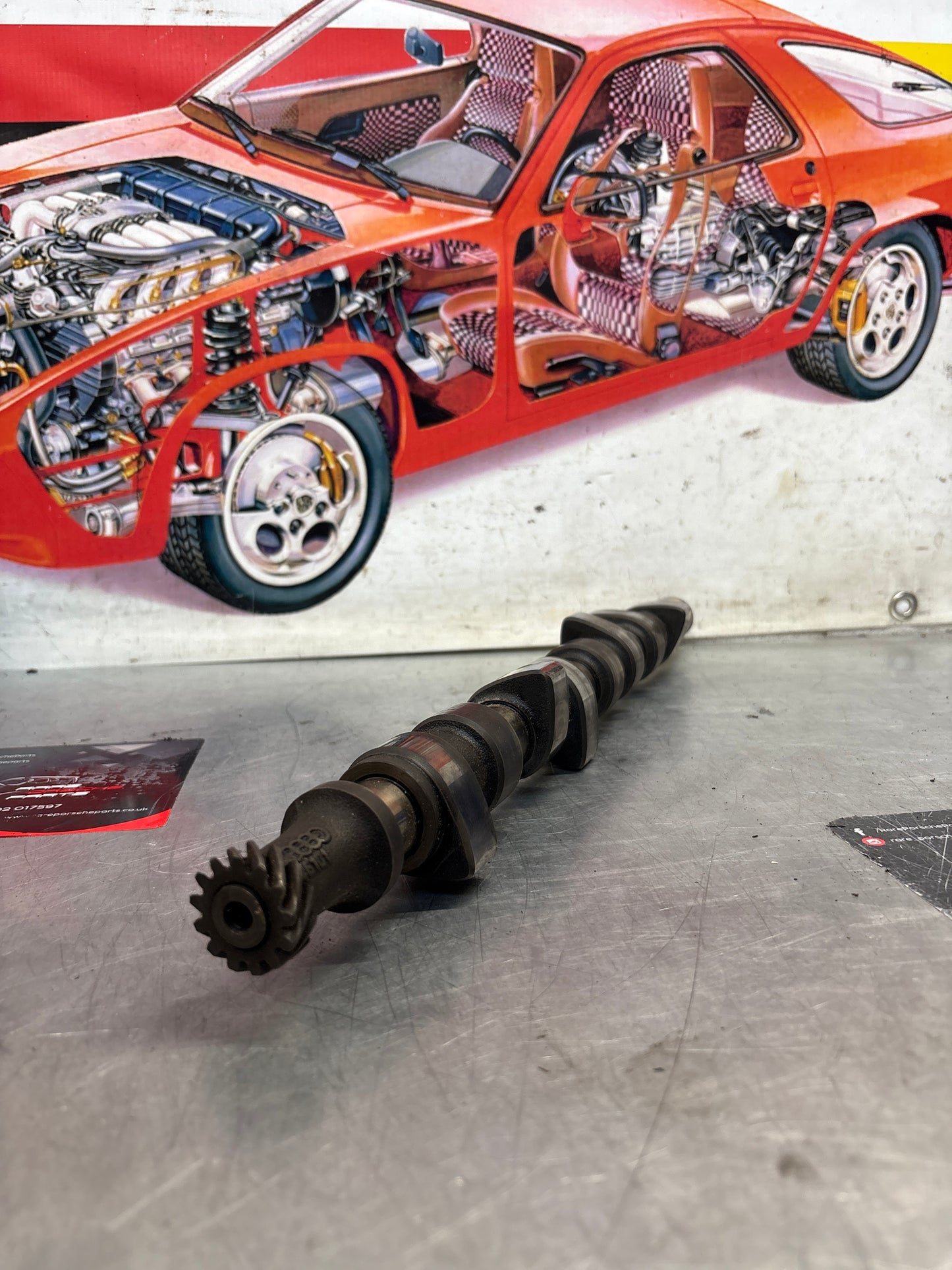 Porsche 924 / 924 Turbo chamshaft 046109021 used