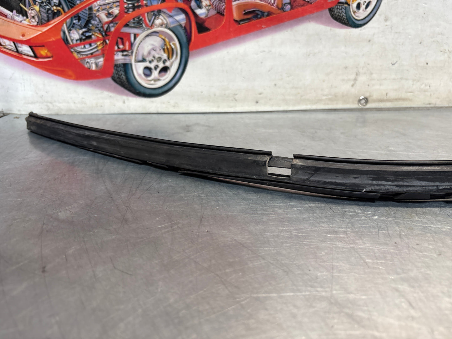 Porsche 928 right door channel seal, for spares or repair 92853732403